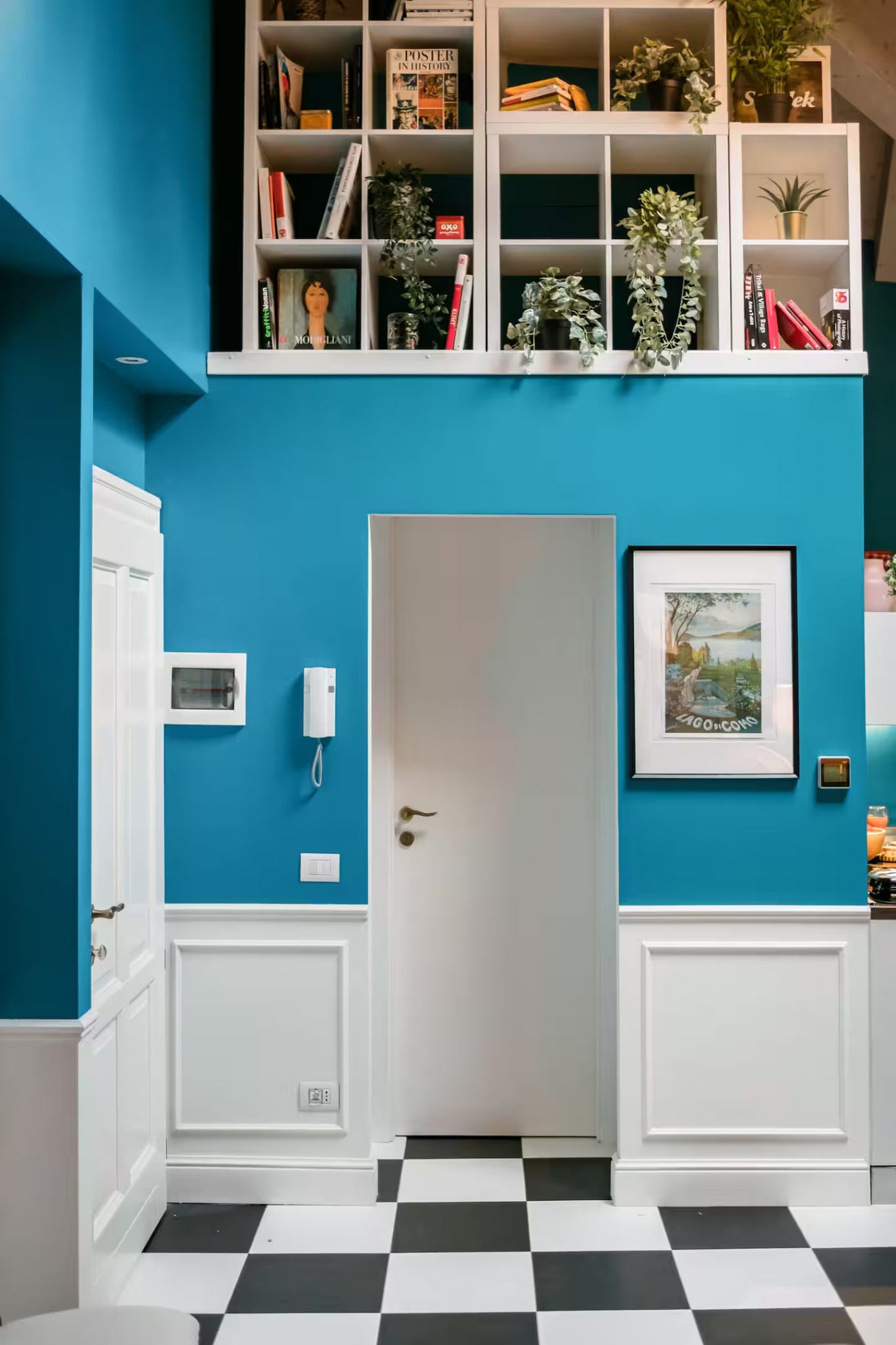 salon sol à damier noir et blanc décoration vintage