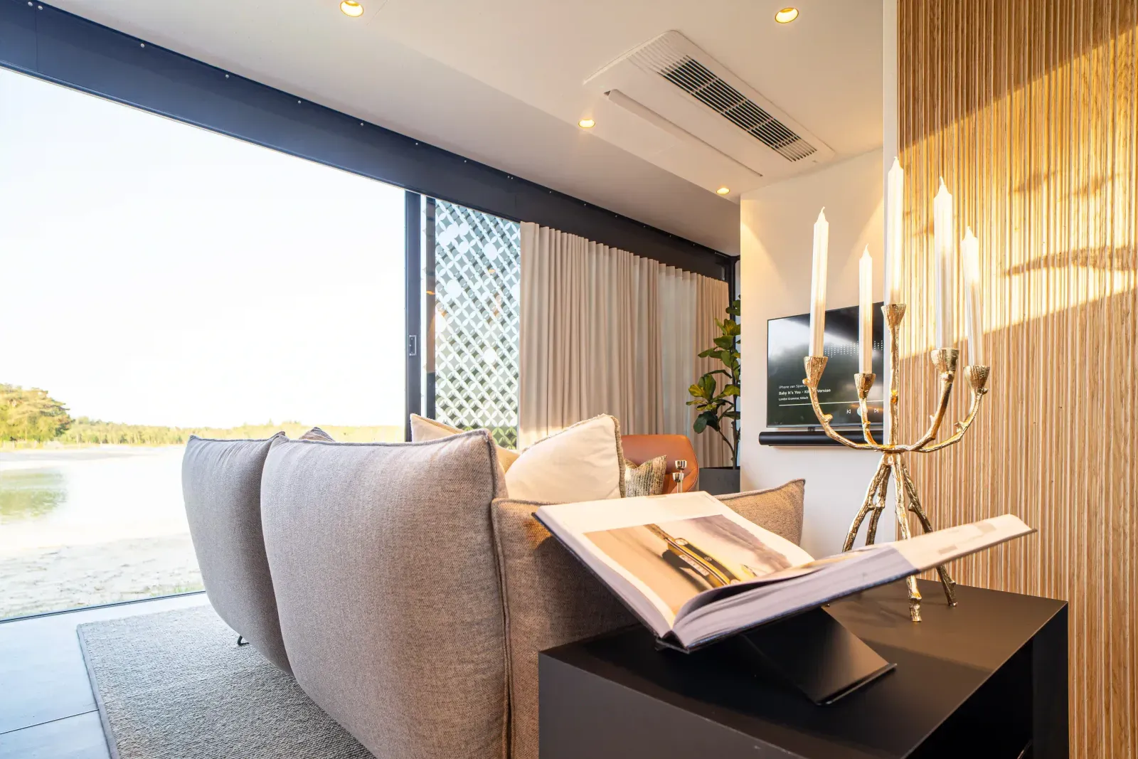 salon petite maison 60m2