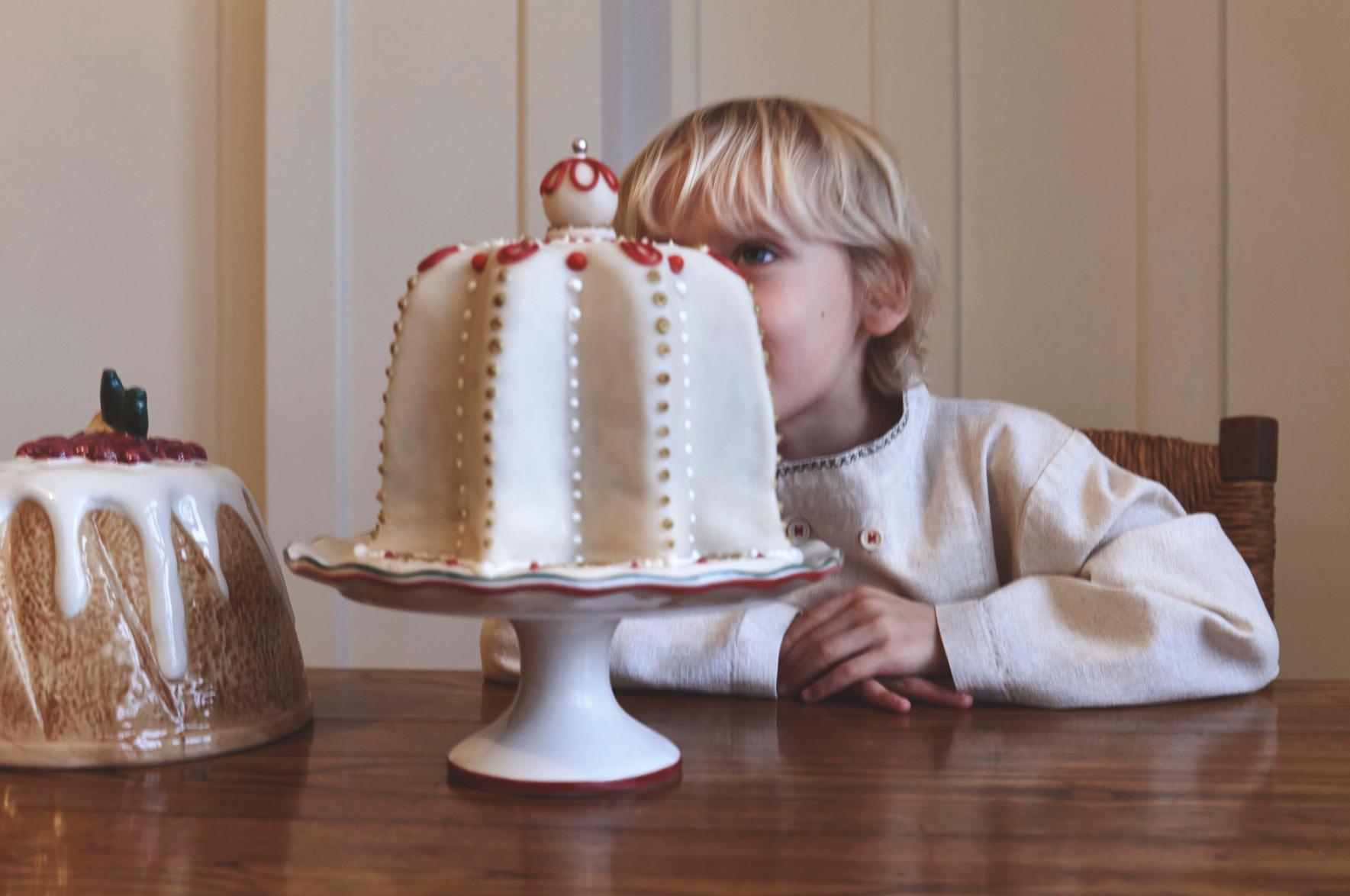 plat à gâteau avec cloche plat à gâteau avec cloche