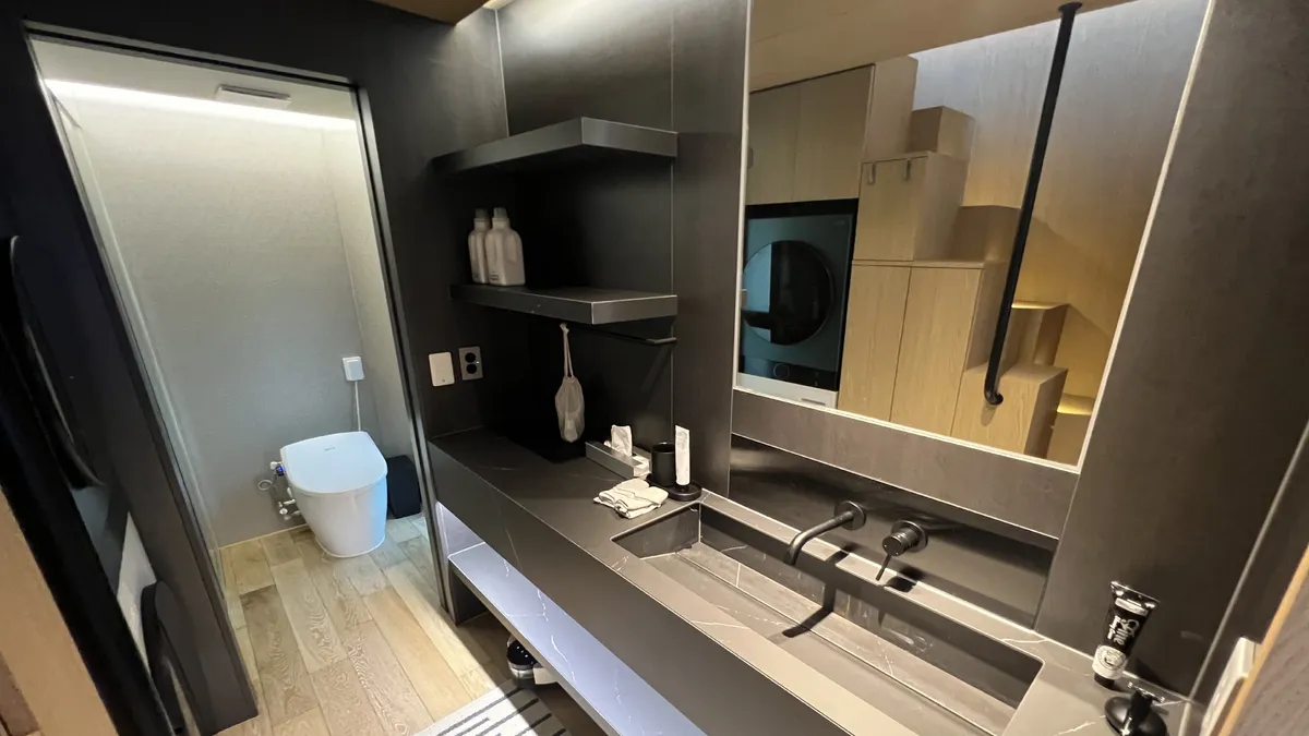 salle de bain petite maison préfabriquée 34m2 Smart Cottage par LG