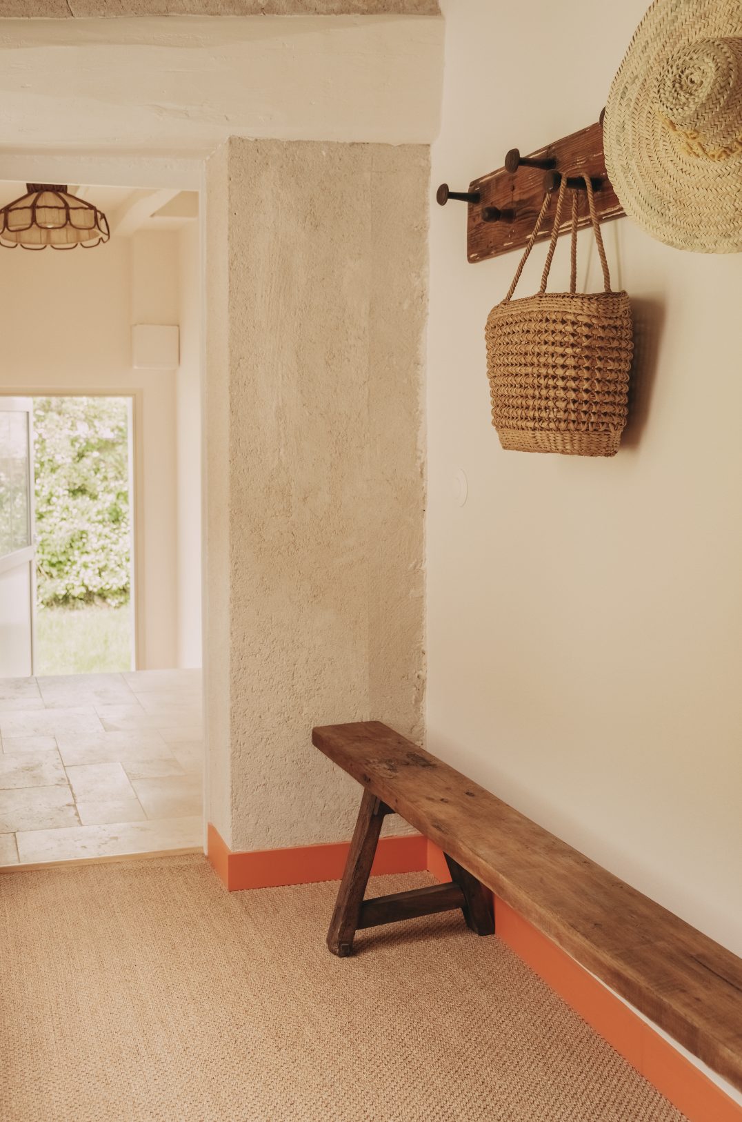 entrée maison de campagne ancienne The Oasis House