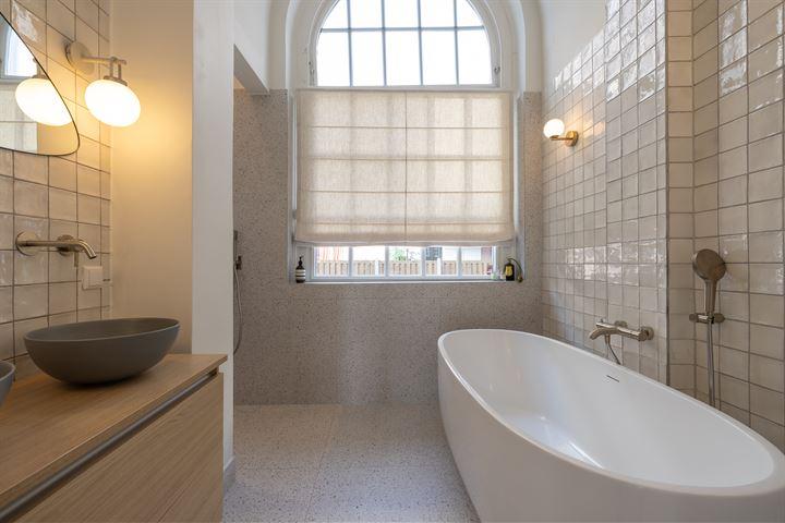 salle de bain blanche design