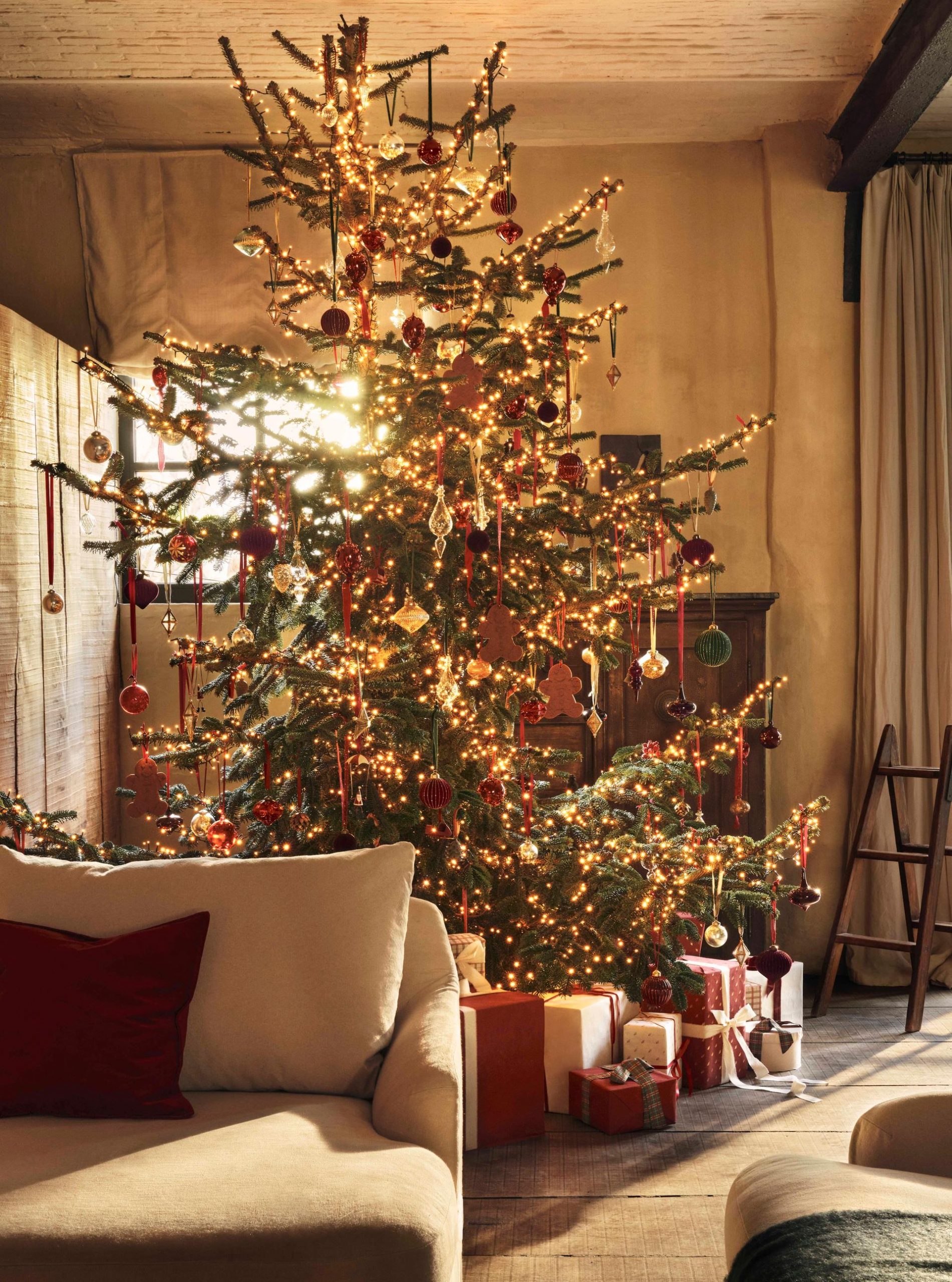salon avec sapin de Noël collection Zara Home Capturing Christmas salon avec sapin de Noël collection Zara Home Capturing Christmas