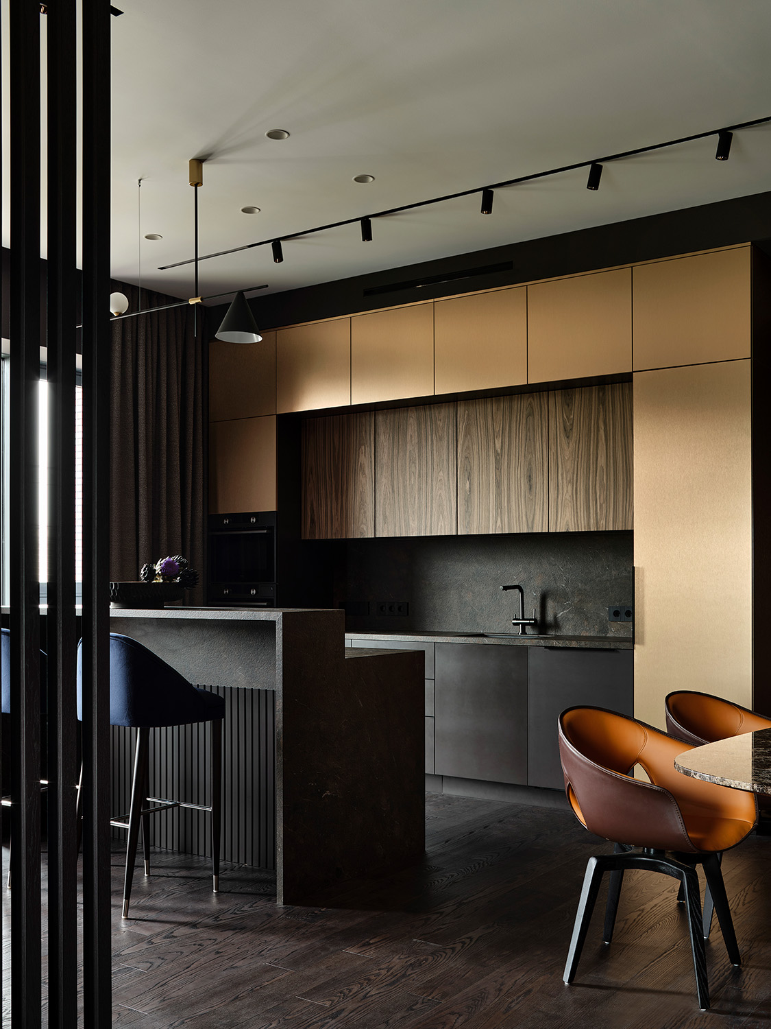 cuisine noire et bois décoration contemporaine