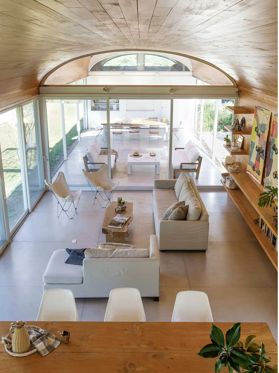 salon décoration contemporaine plafond cintré en bois maison architecte salon décoration contemporaine plafond cintré en bois maison architecte