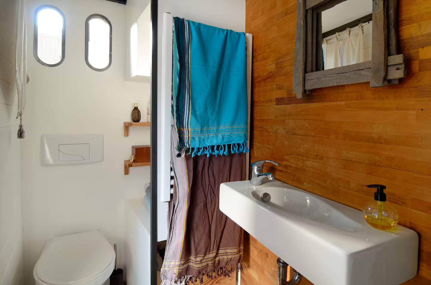salle de bain maison de pêcheur rénovée Marseille salle de bain maison de pêcheur rénovée Marseille