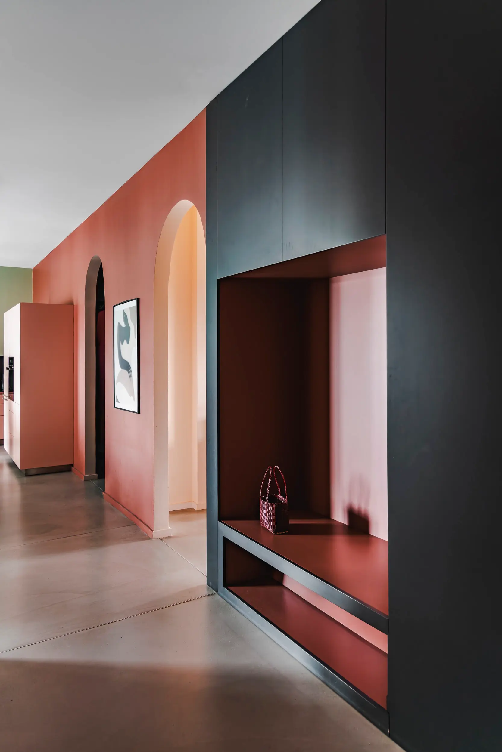 entrée avec meuble sur mesure appartement décoration colorée