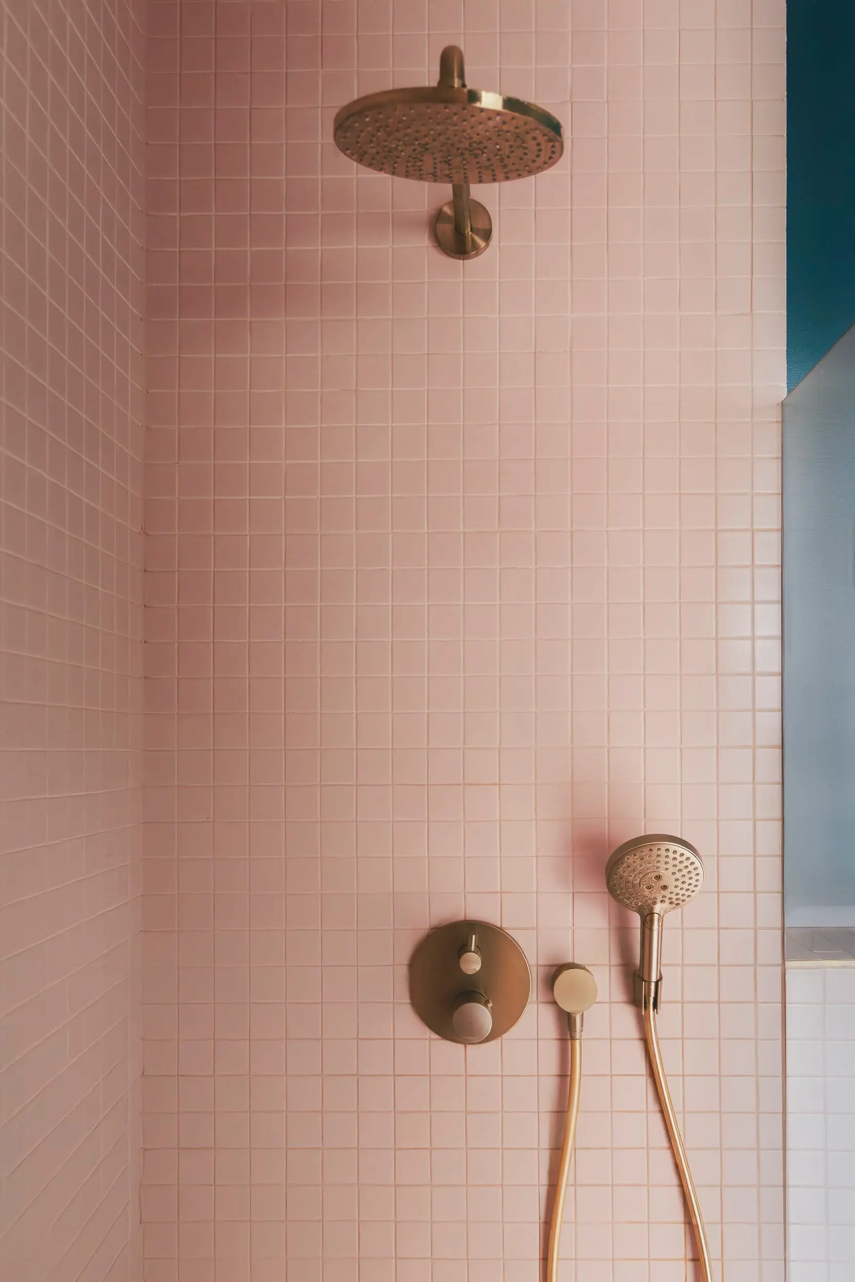 douche rose robinetterie laiton doré