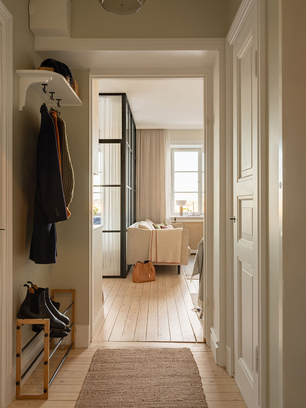 entrée studio 36m2 avec verrière pour chambre séparée entrée studio 36m2 avec verrière pour chambre séparée