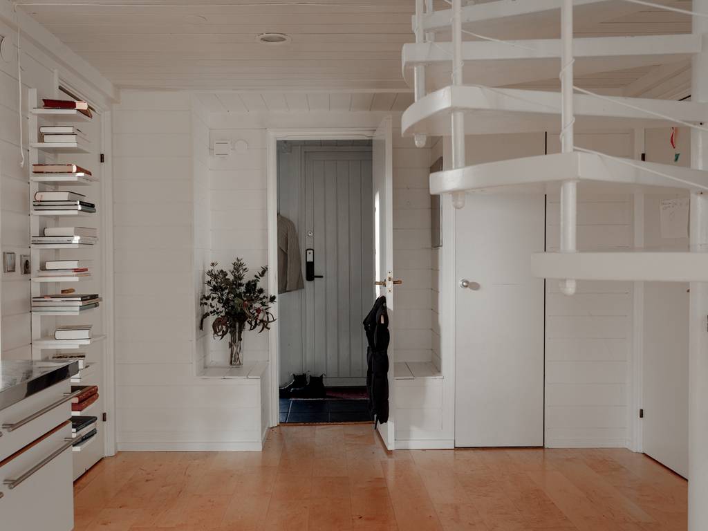 entrée avec escalier entrée avec escalier