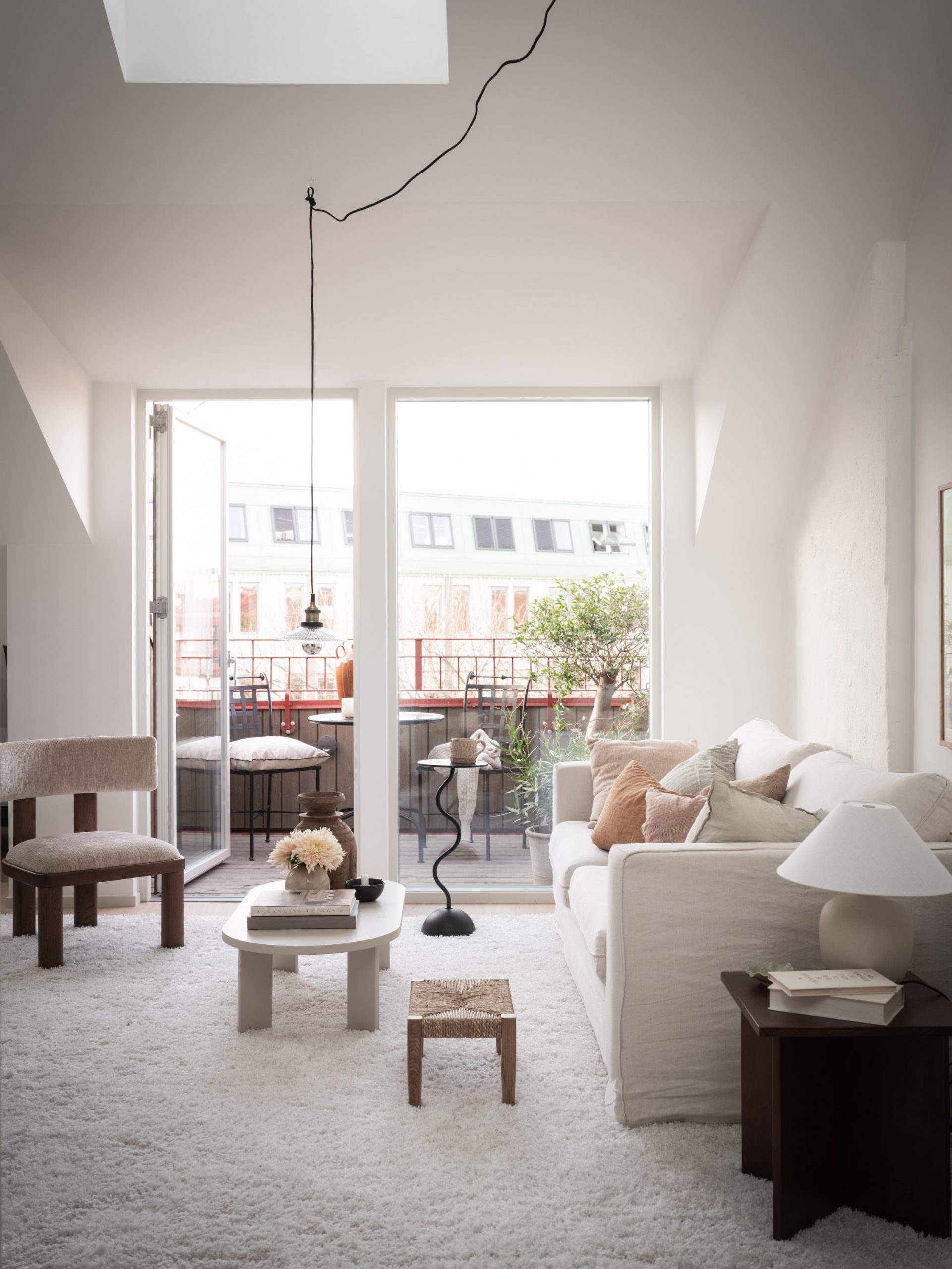 salon mansardé décoration scandinave appartement 56m2 salon mansardé décoration scandinave appartement 56m2