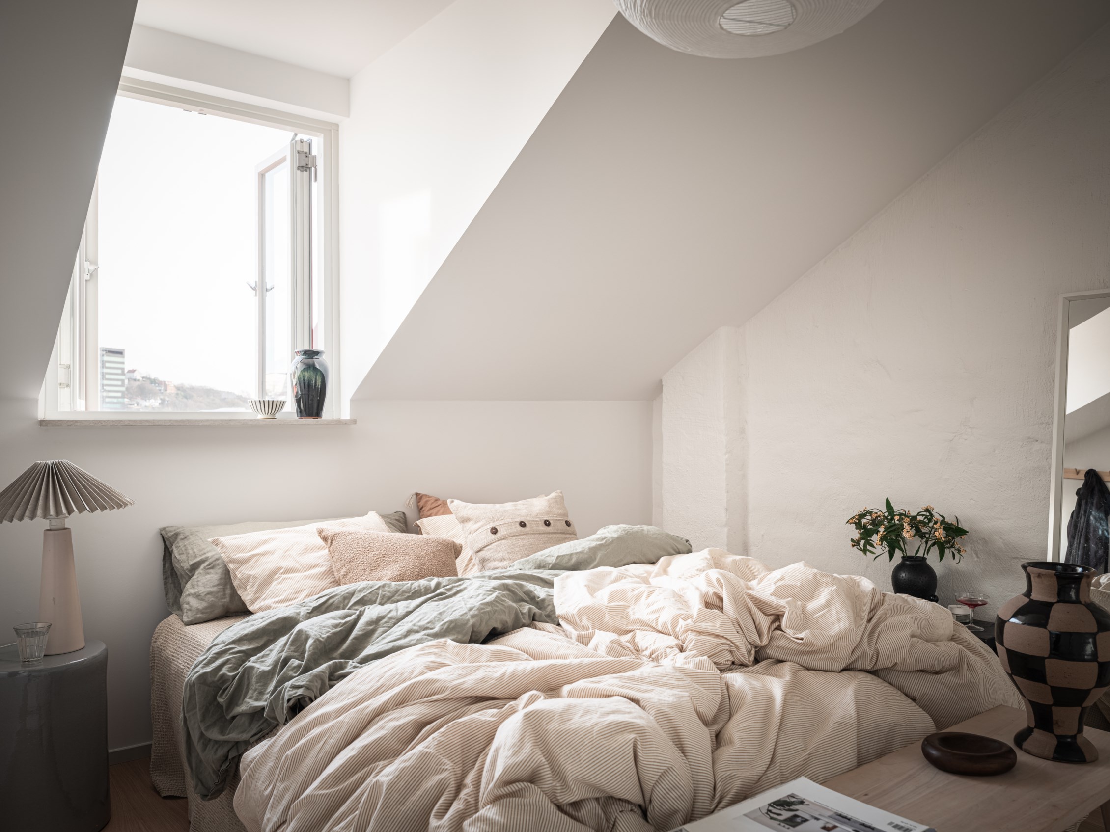 chambre mansardée décoration scandinave appartement 56m2 chambre mansardée décoration scandinave appartement 56m2