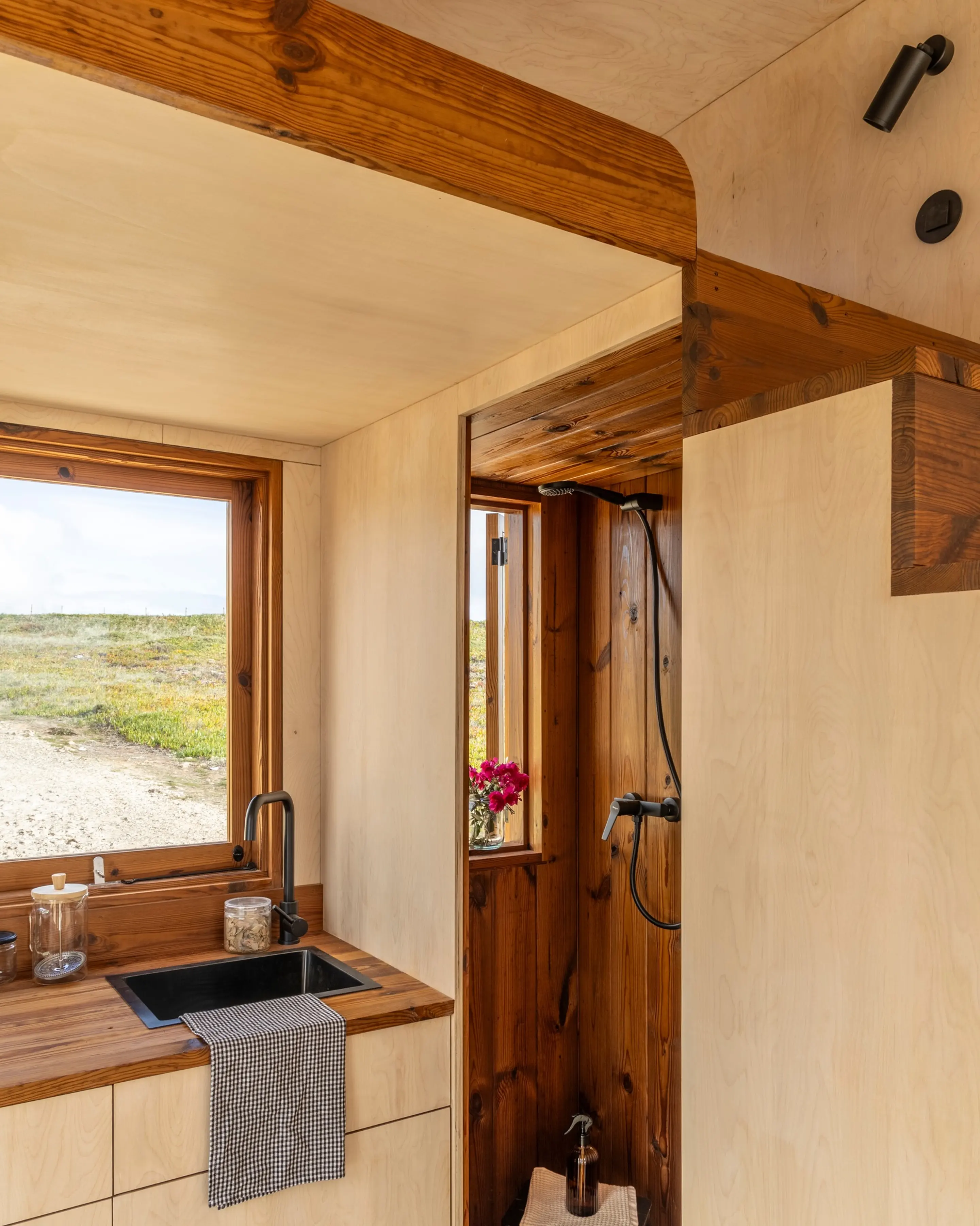 intérieur tiny house Madeiguincho La Concha intérieur tiny house Madeiguincho La Concha