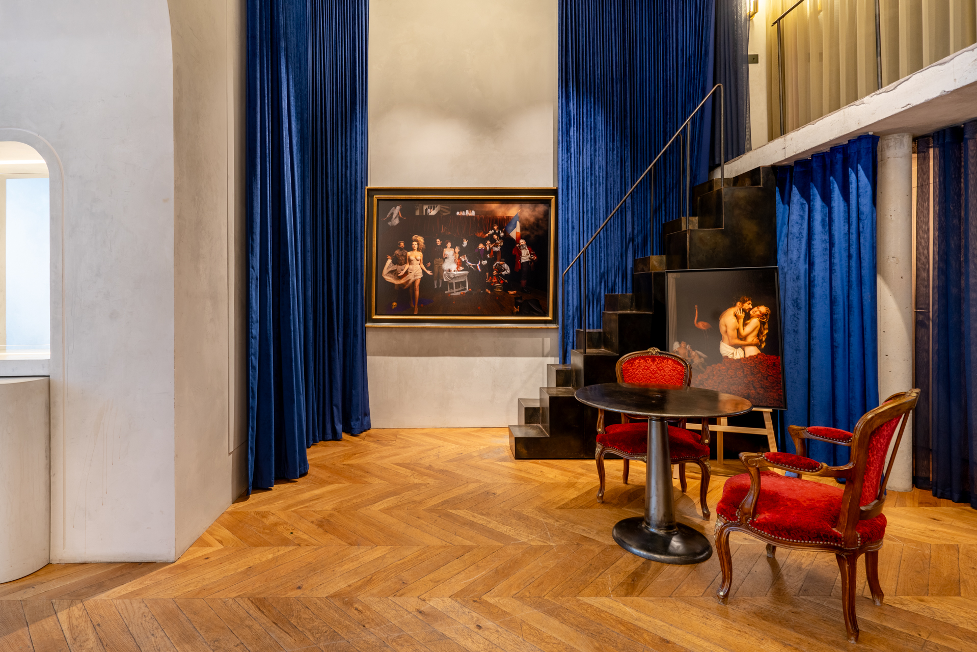 salle à manger galerie d salle à manger galerie d'art maison Paris Photo : © Thomas Leclerc pour Espaces Atypiques