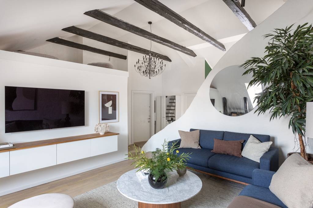 salon mansardé appartement sous combles