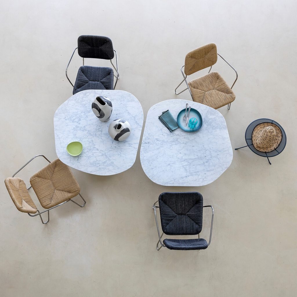 table marbre et chaises collection OTTO Nomad Escape collaboration Catalogue AM PM 2025