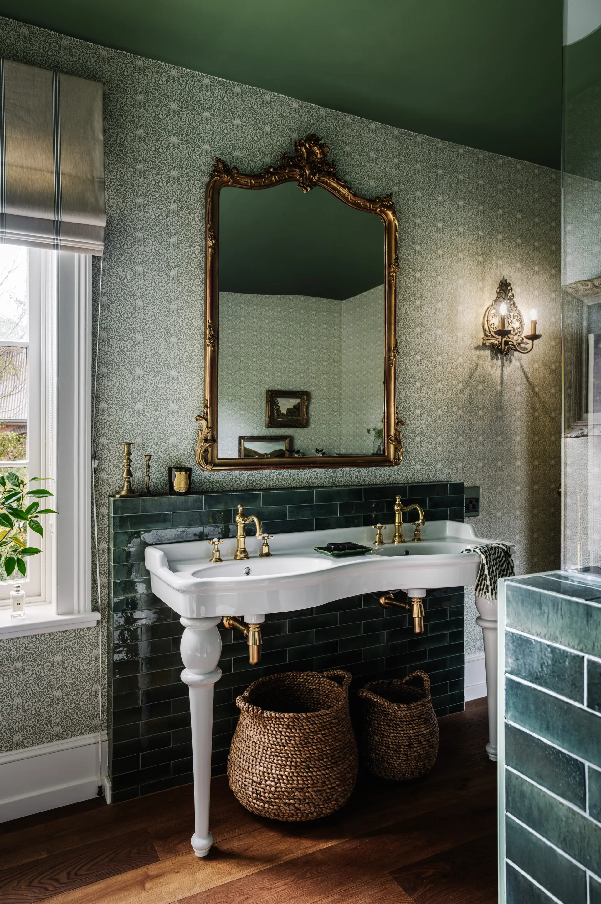 salle de bain vintage verte Beulah House Tasmanie salle de bain vintage verte Beulah House Tasmanie