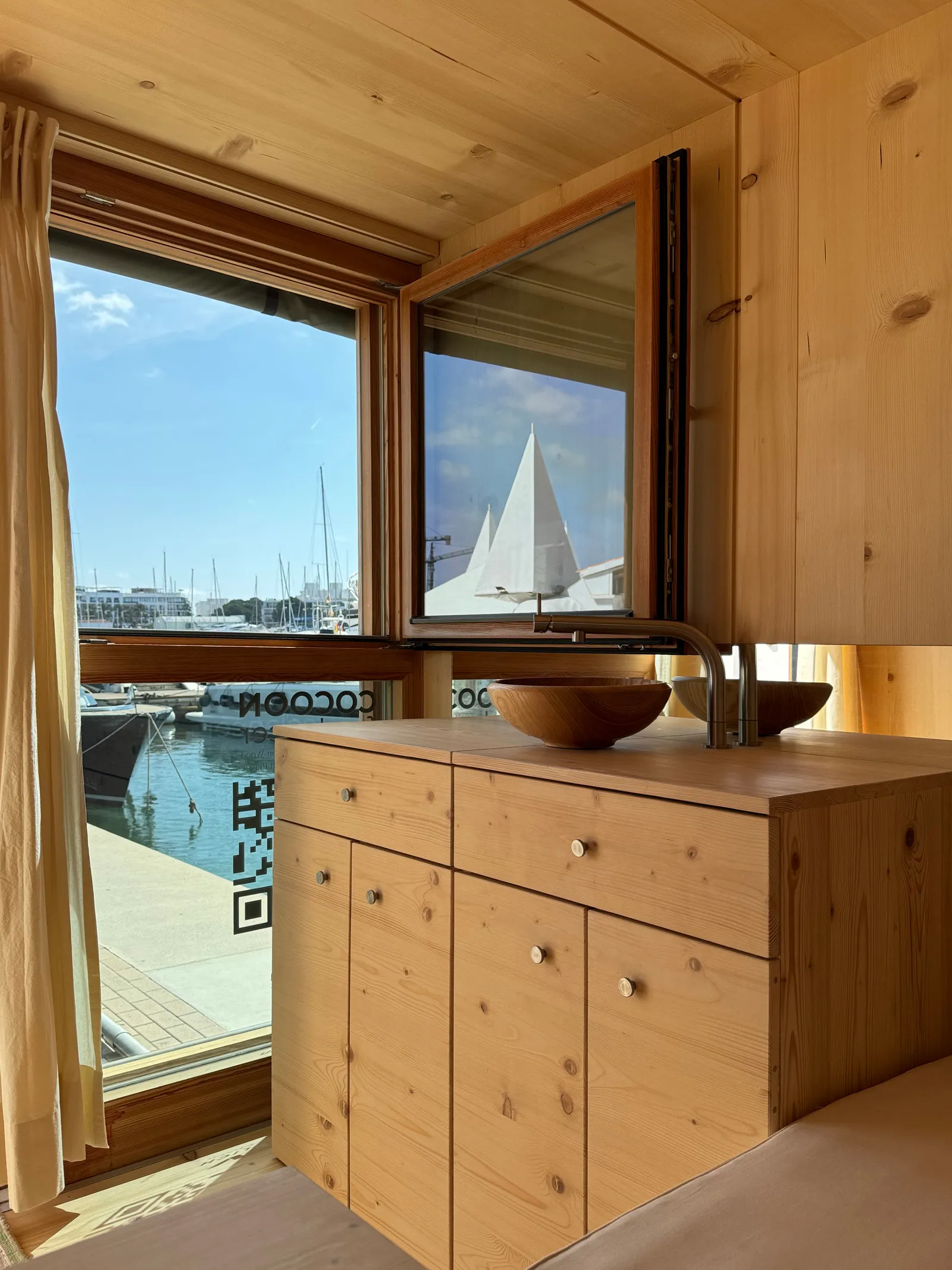 intérieur petite maison 6m2 mobile écologique et durable Cocoon Freelancer