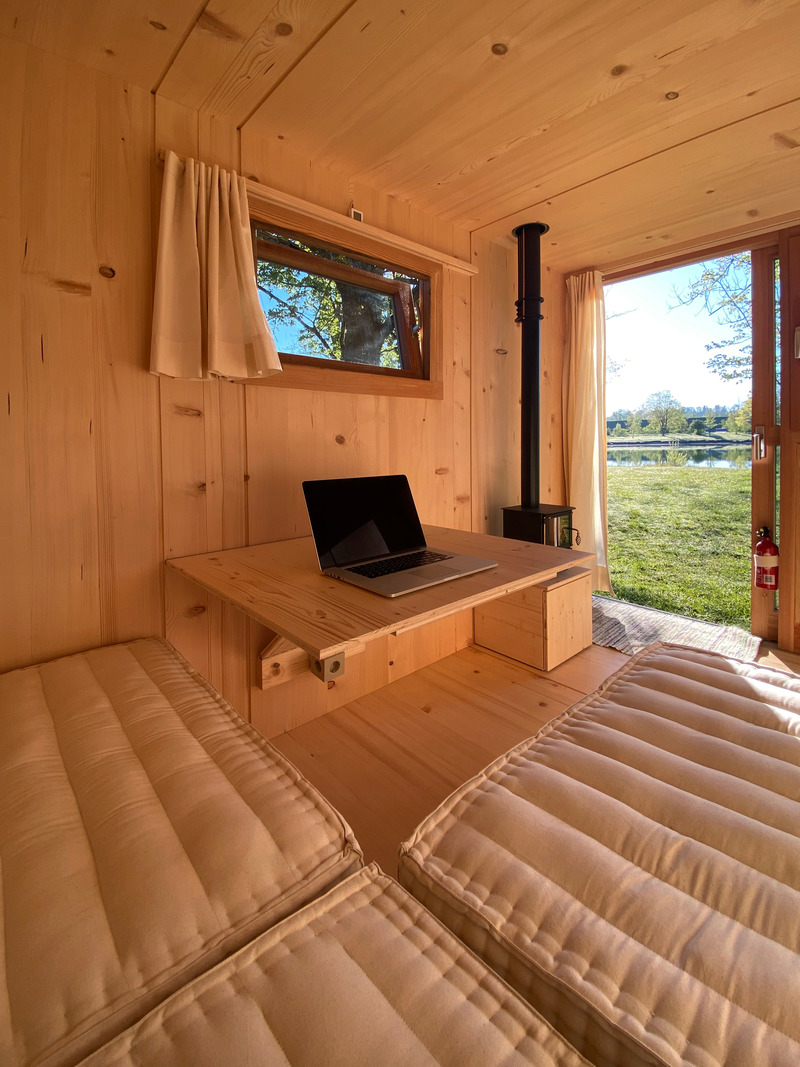 intérieur petite maison 6m2 mobile écologique et durable Cocoon Freelancer