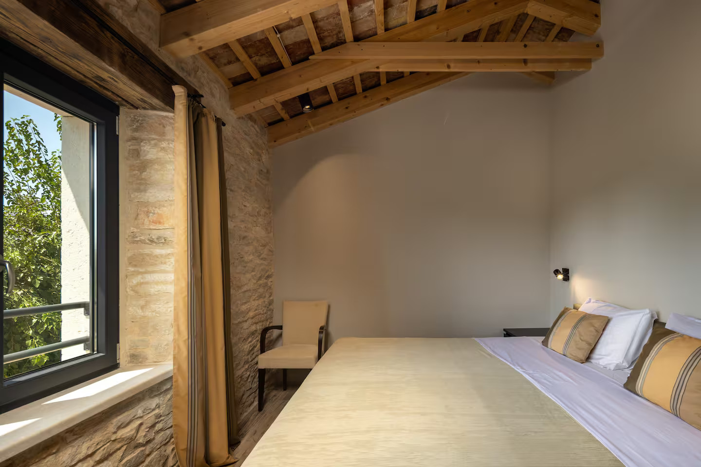 chambre maison en pierres rénovée Croatie, Villa la Vinella chambre maison en pierres rénovée Croatie, Villa la Vinella