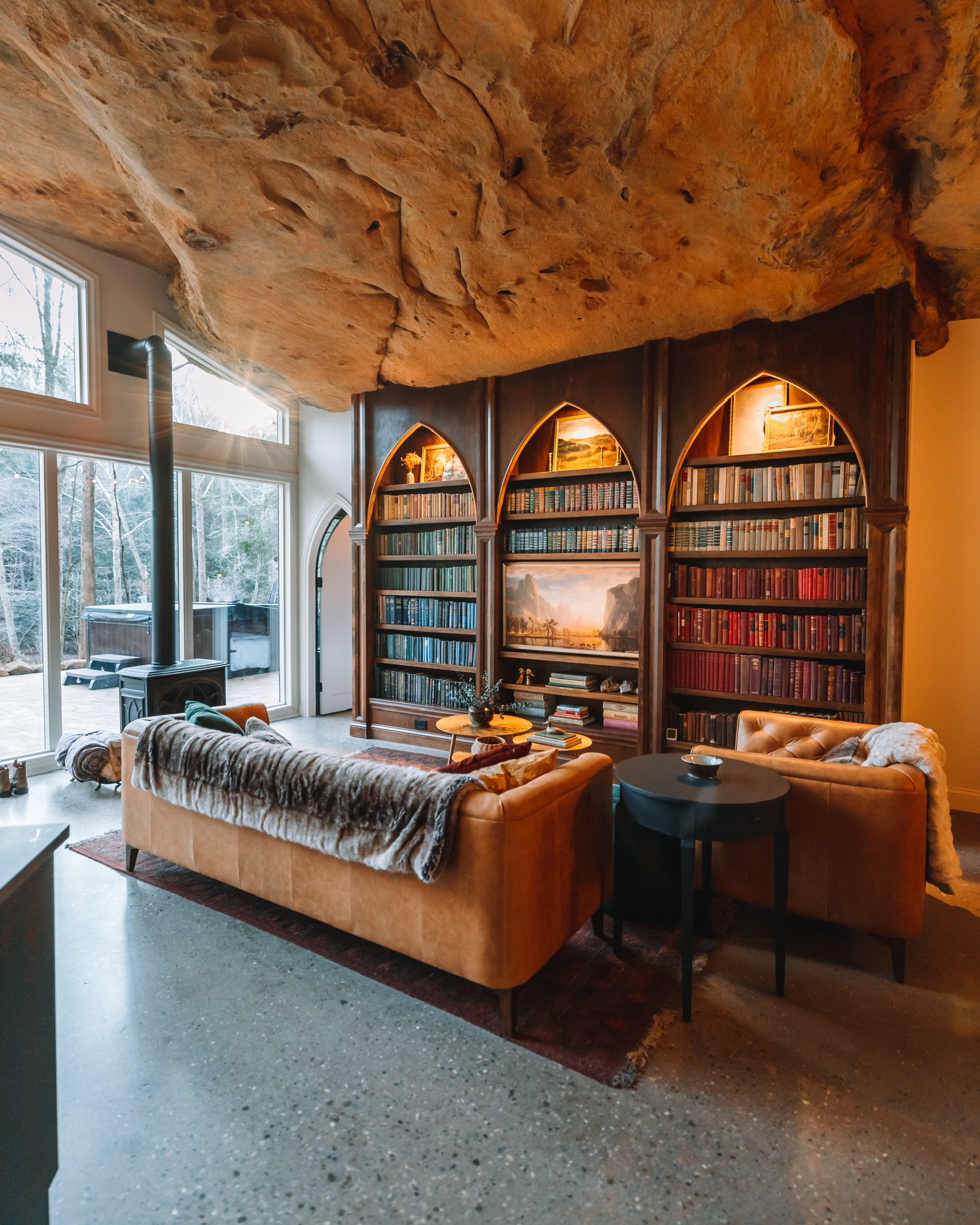salon décoration contemporaine maison troglodyte The Cave Hocking Hills salon décoration contemporaine maison troglodyte The Cave Hocking Hills