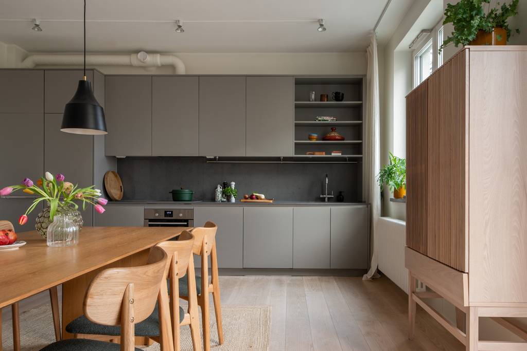 salle à manger et cuisine ouverte appartement 107m2