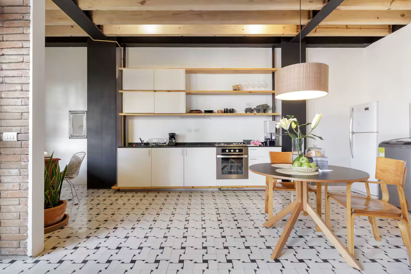 cuisine loft murs briques et poutres cuisine loft murs briques et poutres