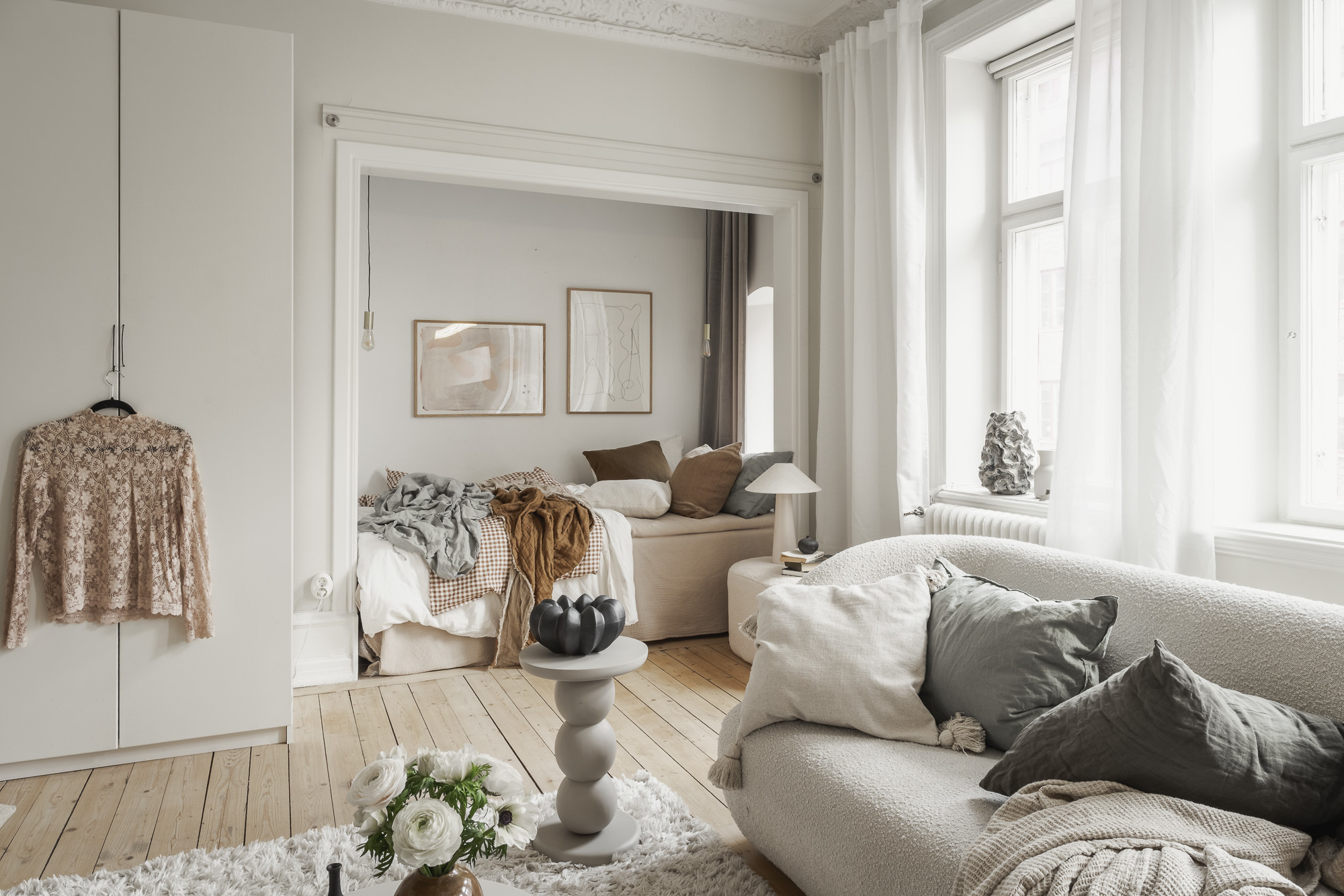salon avec espace chambre deux-pièces de 51m2 décoration scandinave salon avec espace chambre deux-pièces de 51m2 décoration scandinave
