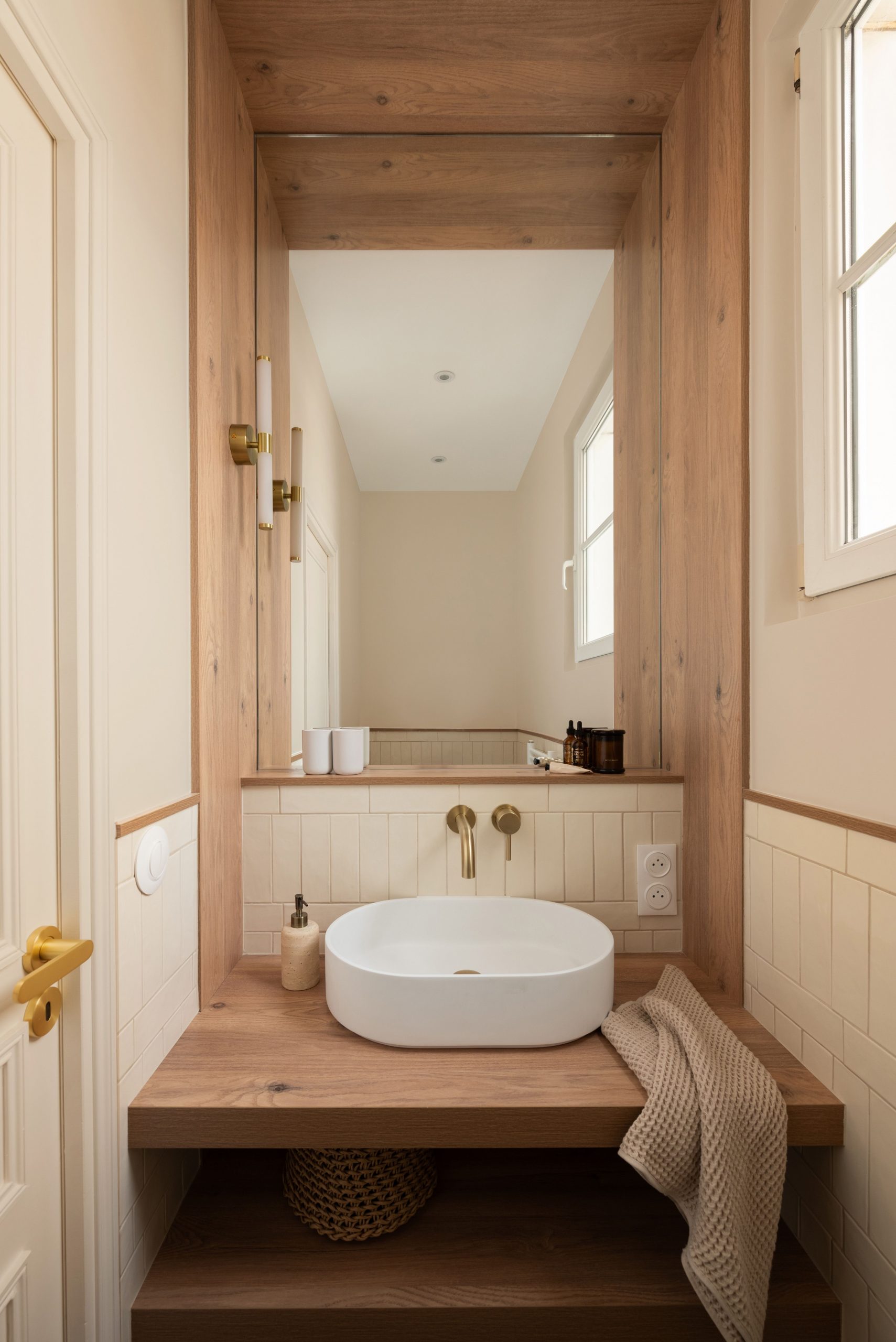 salle de bain appartement 50m2 Paris Photo: © Cassandre Favaro salle de bain appartement 50m2 Paris Photo: © Cassandre Favaro