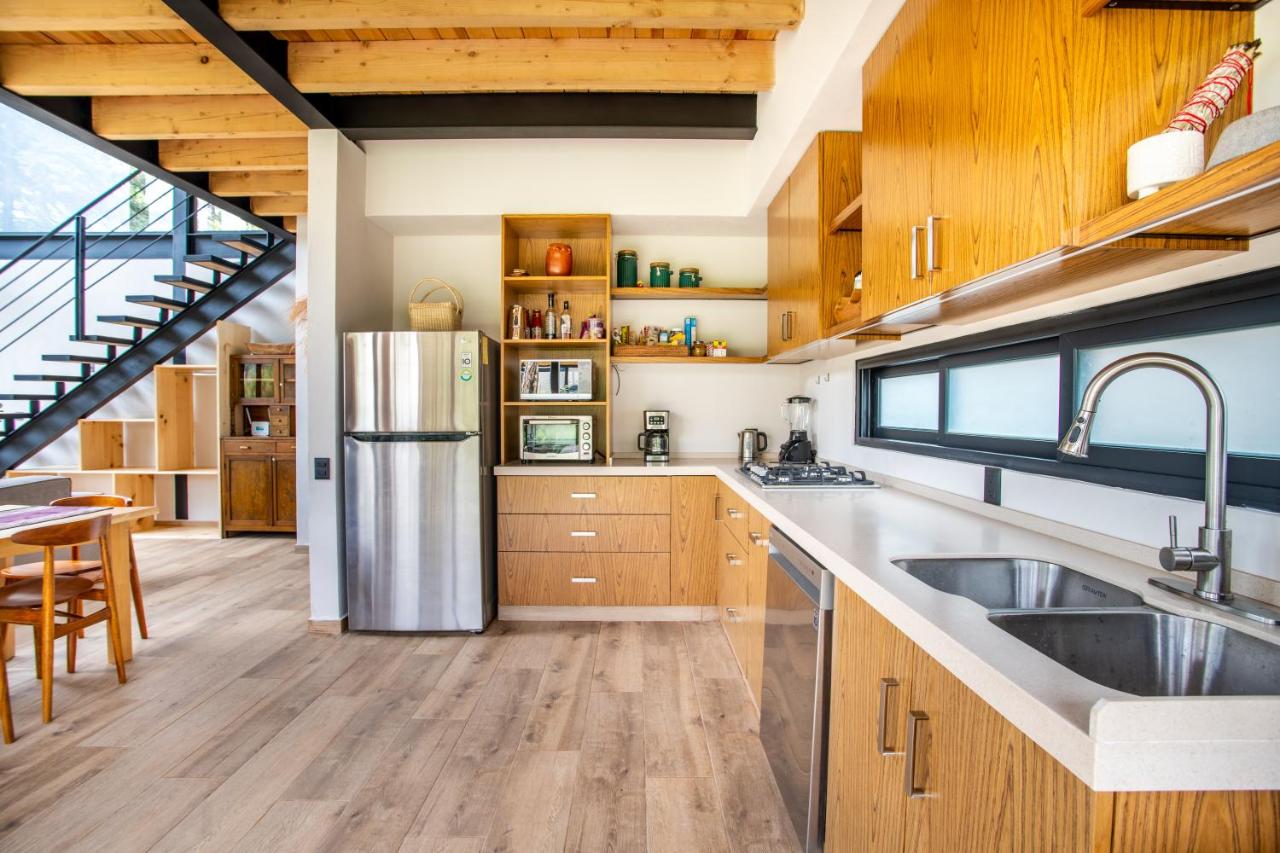 cuisine maison en bois contemporaine