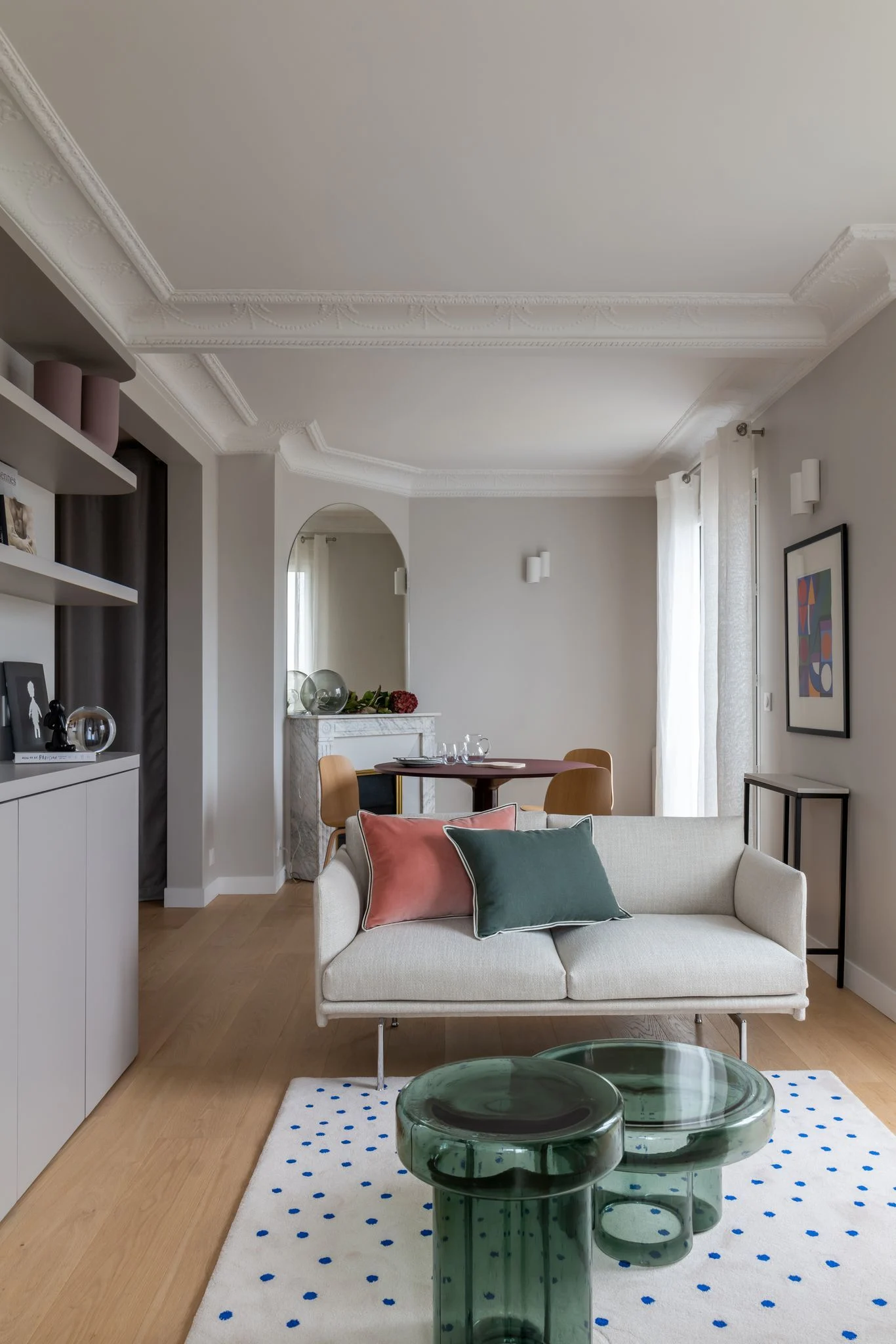 salon décoration contemporaine appartement haussmannien rénové Paris salon décoration contemporaine appartement haussmannien rénové Paris