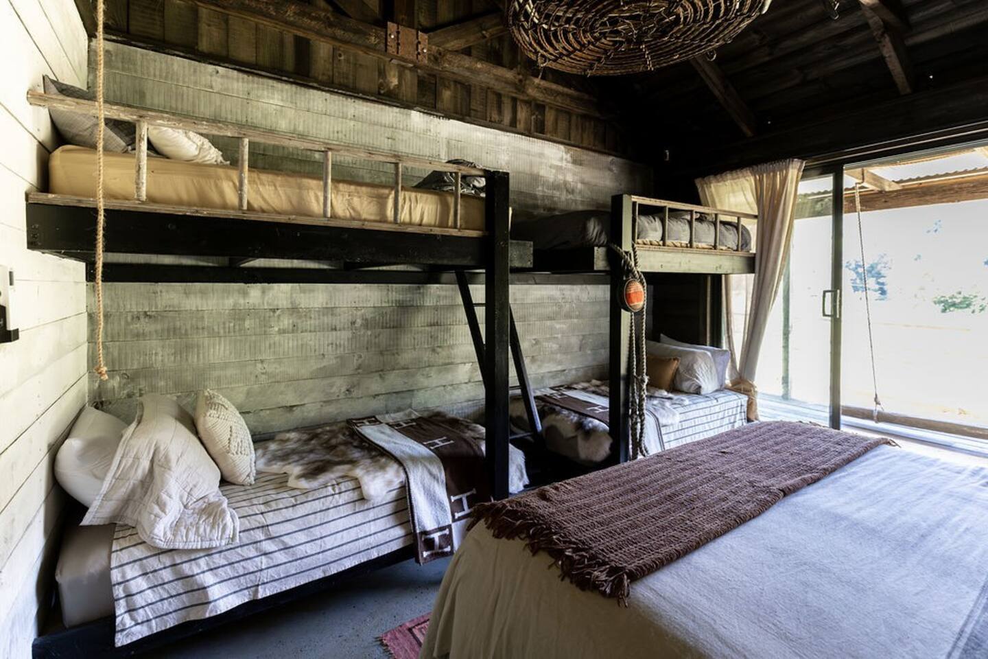 chambre familiale maison rustique chic Hillview Stables Australie chambre familiale maison rustique chic Hillview Stables Australie