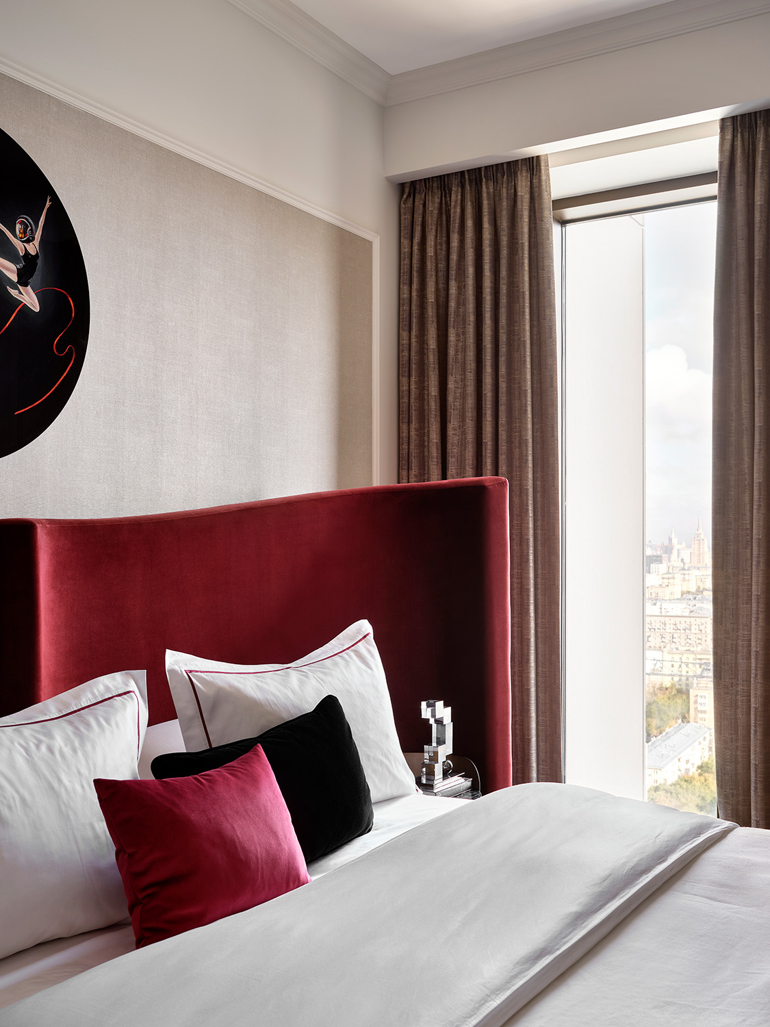 chambre lit velours rouge chambre lit velours rouge