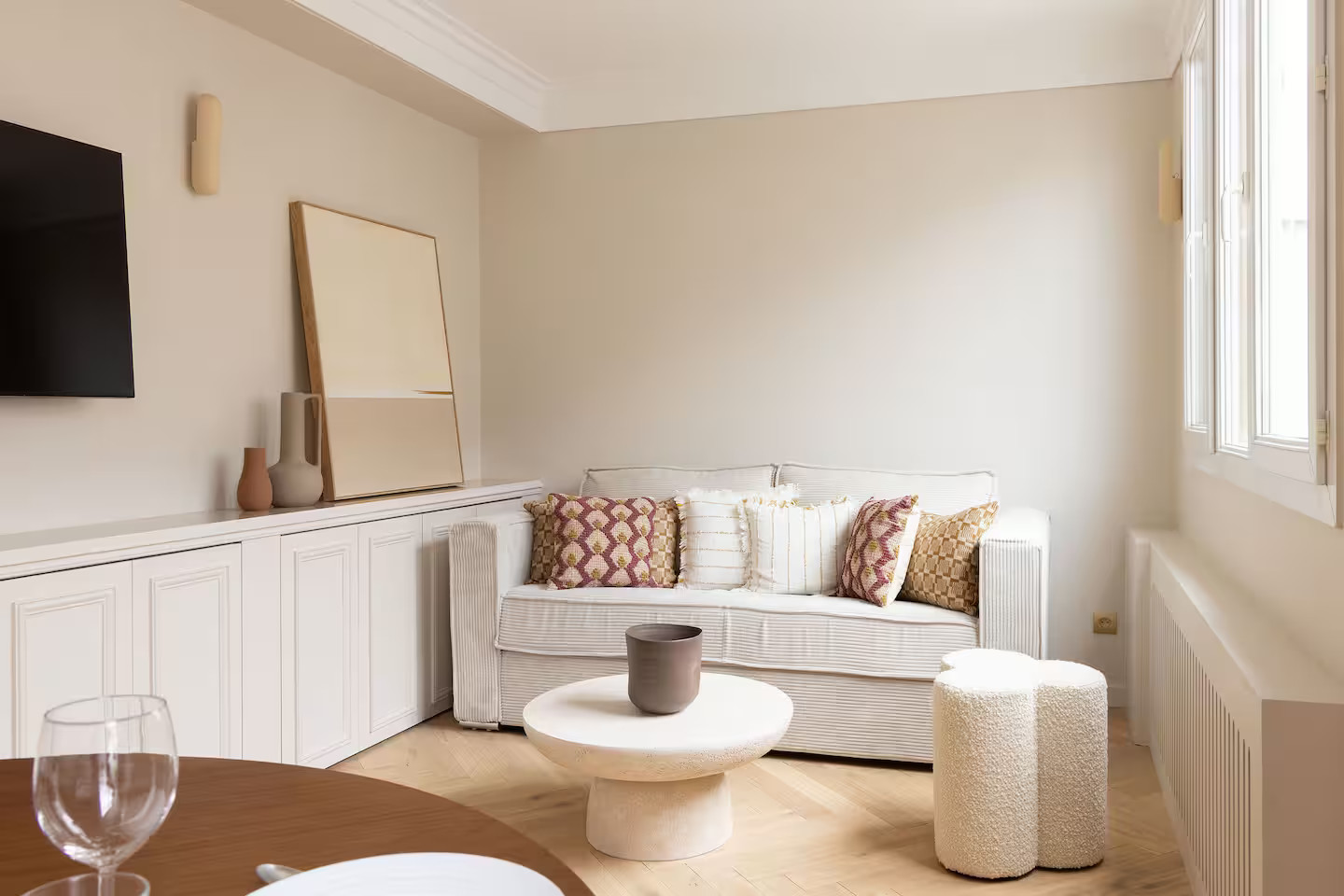 salon décoration beige appartement 42m2 Paris