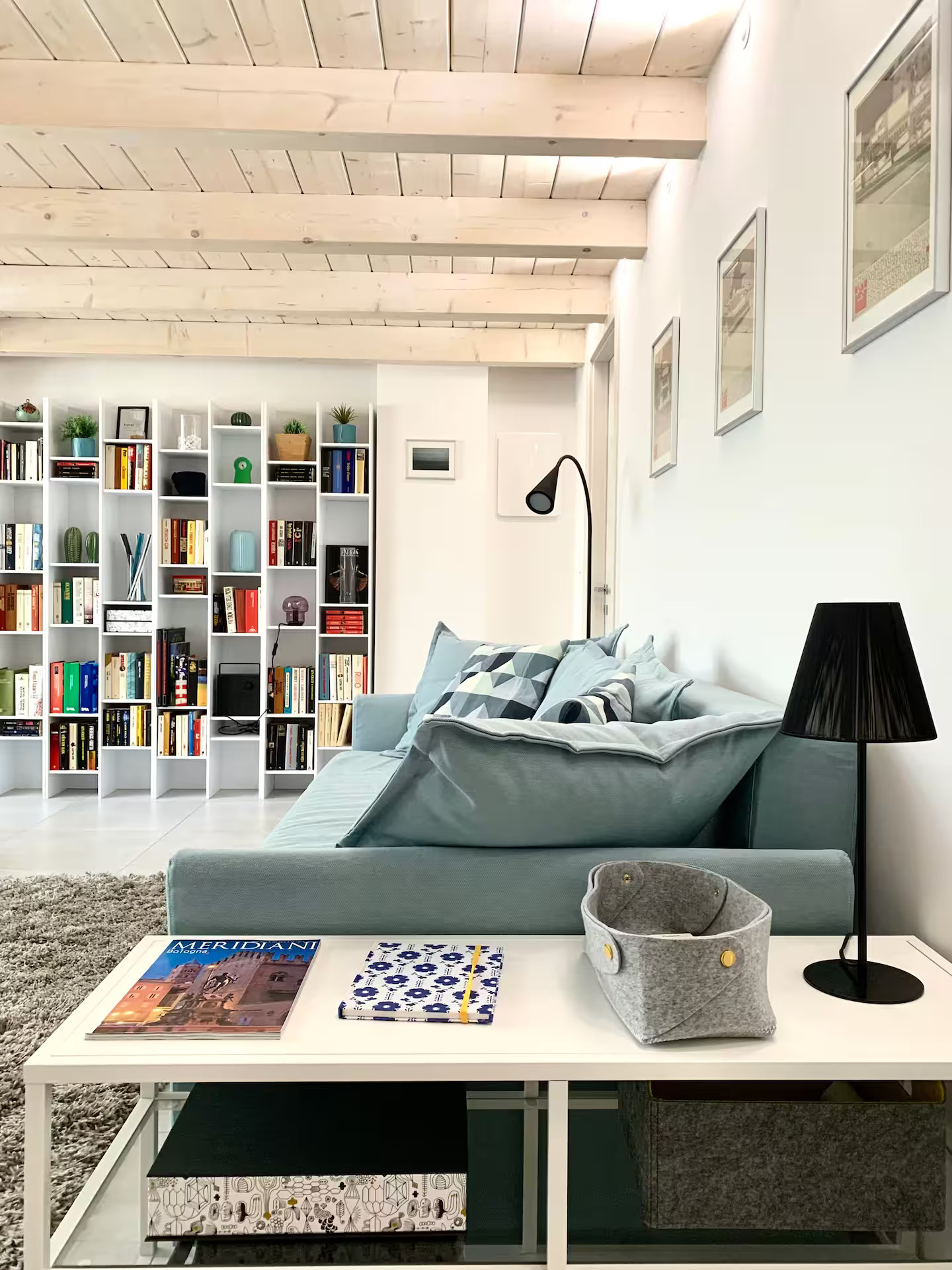 salon appartement décoration design Blue Loft Bologne Italie