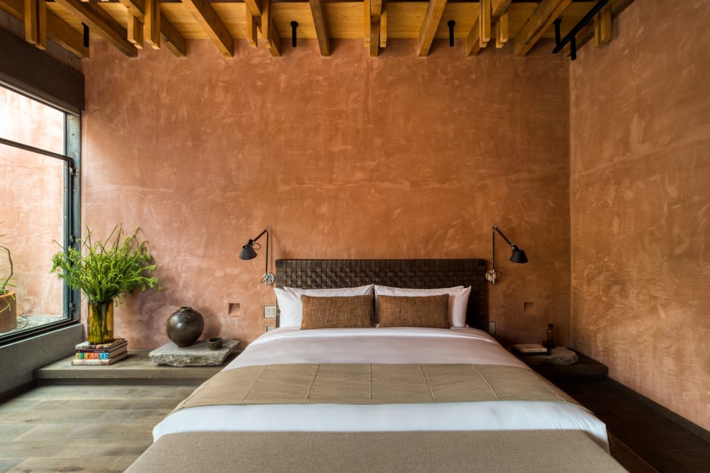 chambre mur terracotta maison Mexique chambre mur terracotta maison Mexique