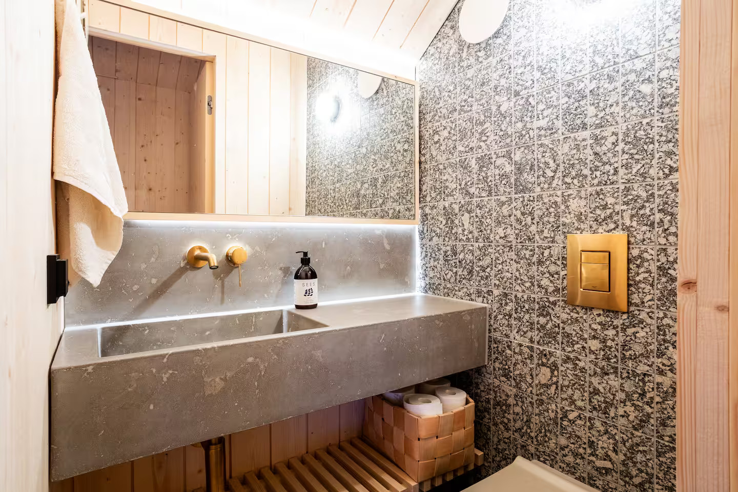 salle de bain carrelage gris Housu House salle de bain carrelage gris Housu House