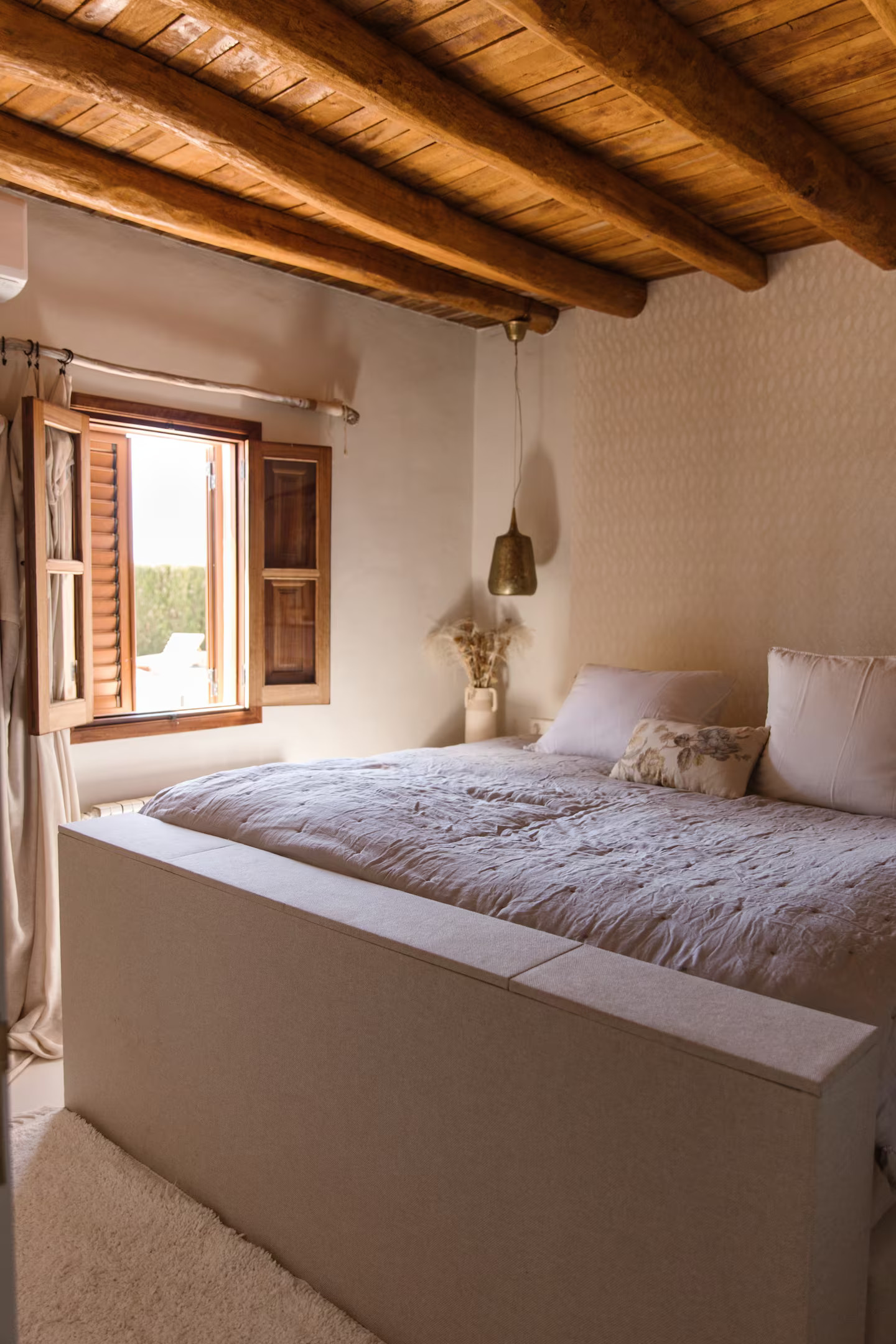 chambre avec poutres décoration naturelle et rustique chic chambre avec poutres décoration naturelle et rustique chic