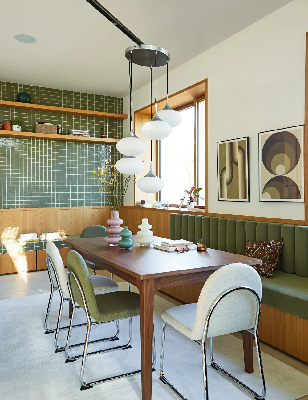 salle à manger vintage bois et vert