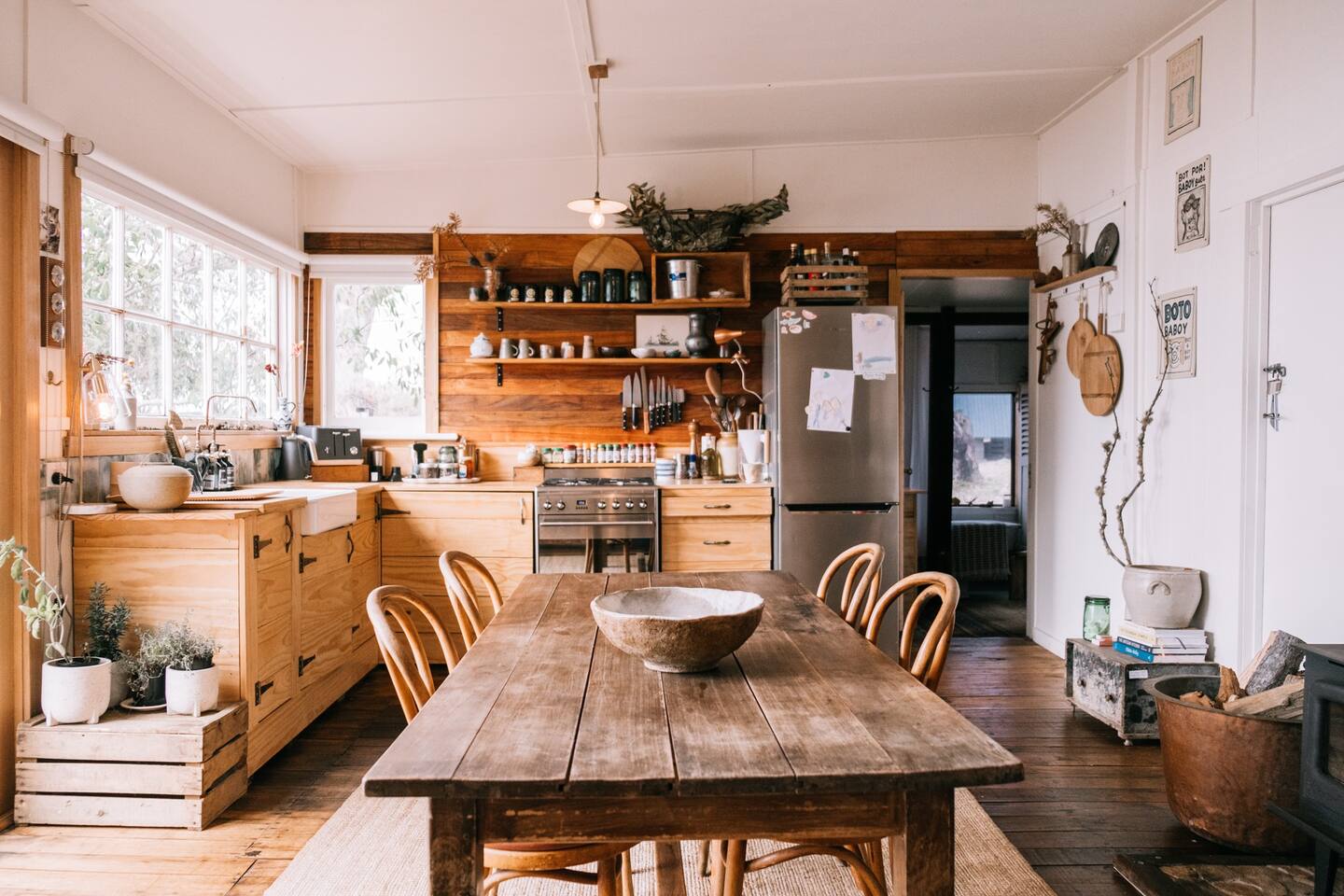 cuisine dînatoire en bois néo rustique Coldwater Cabin cuisine dînatoire en bois néo rustique Coldwater Cabin