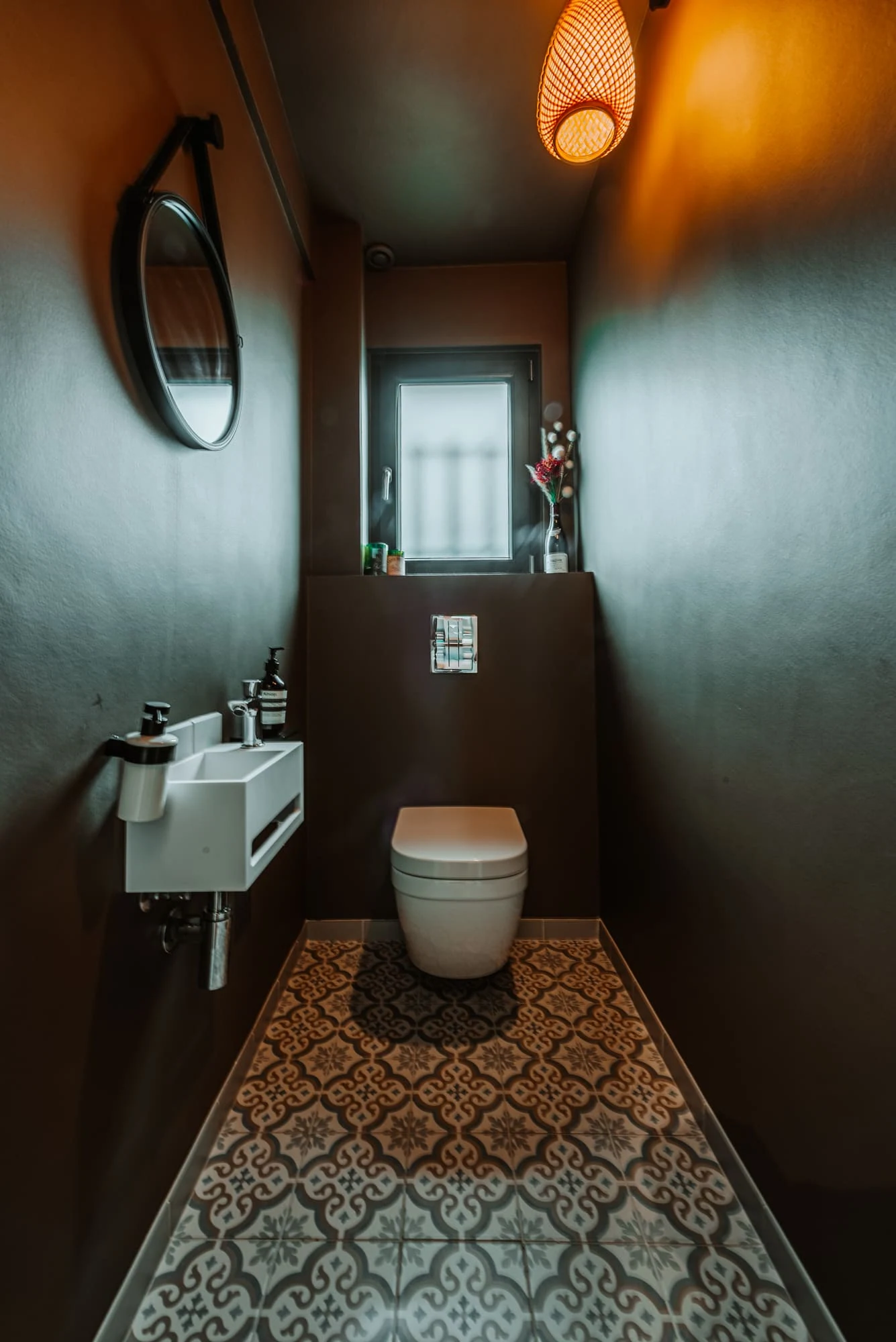 toilettes murs noirs toilettes murs noirs