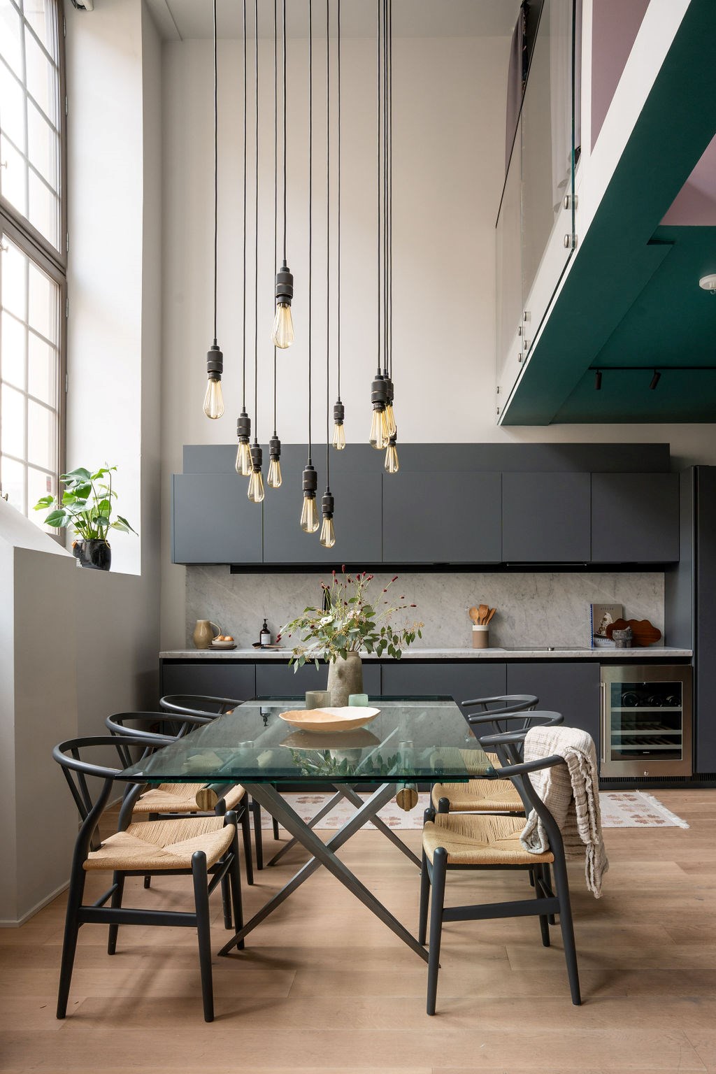 cuisine et salle à manger double hauteur duplex 100m2 décoration design