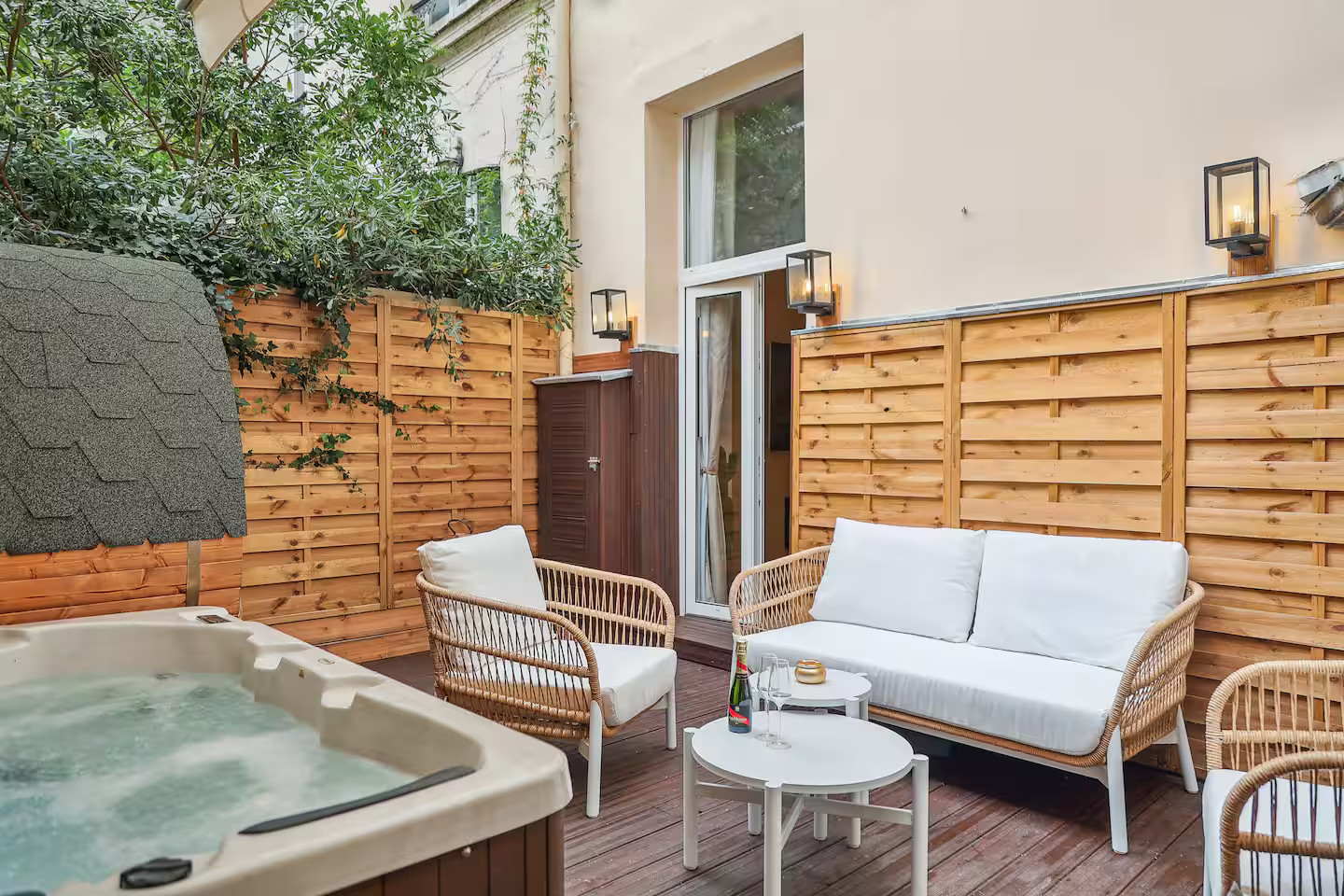 terrasse avec jacuzzi et sauna appartement Paris