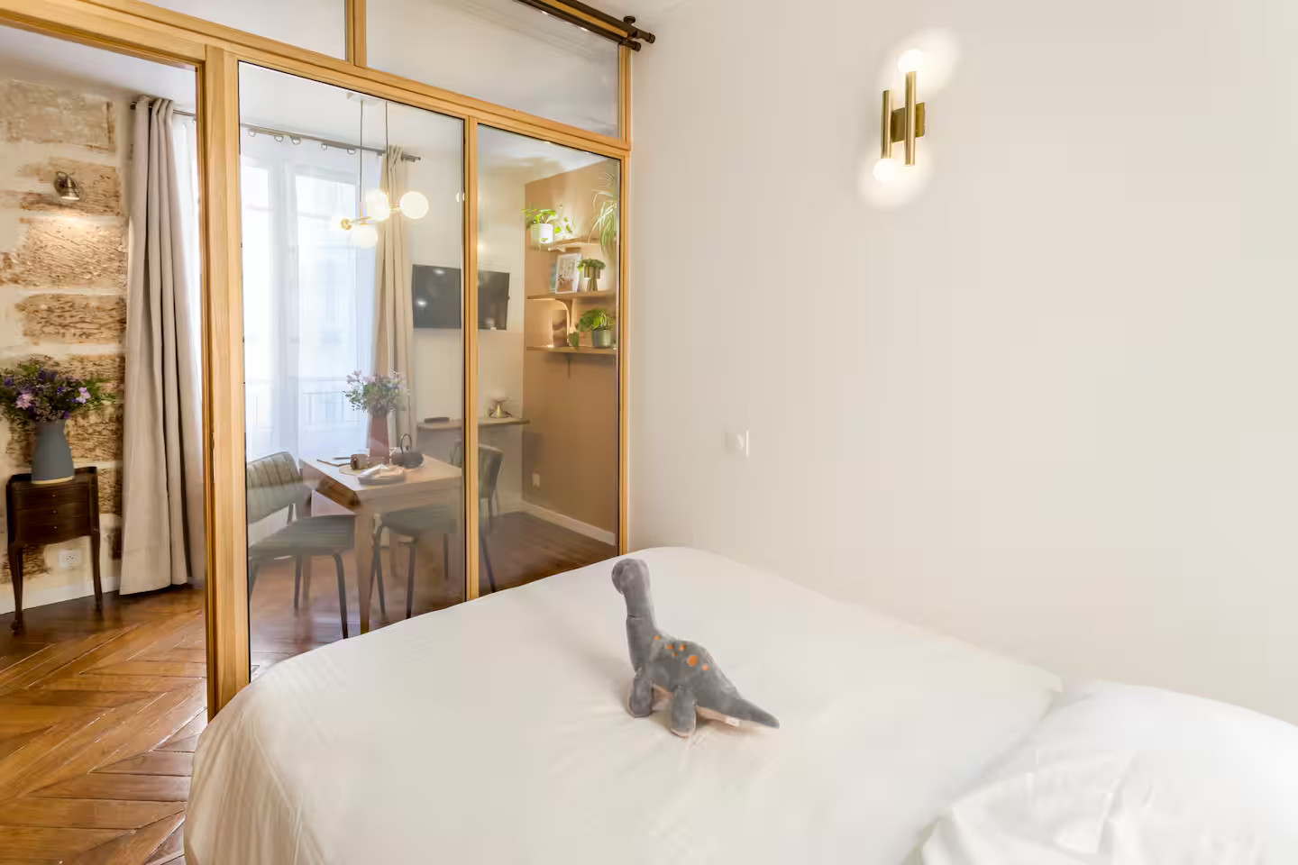 chambre avec verrière bois appartement Paris