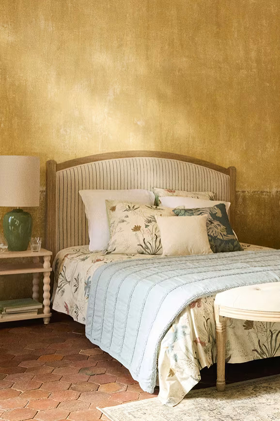 chambre catalogue Maisons du Monde 2025 "Parenthèse provençale"