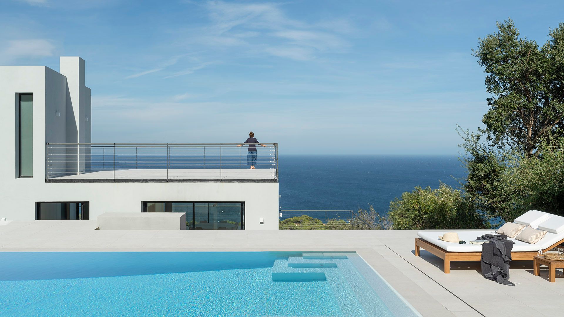 maison blanche sur la côte espagnole vue mer maison blanche sur la côte espagnole vue mer