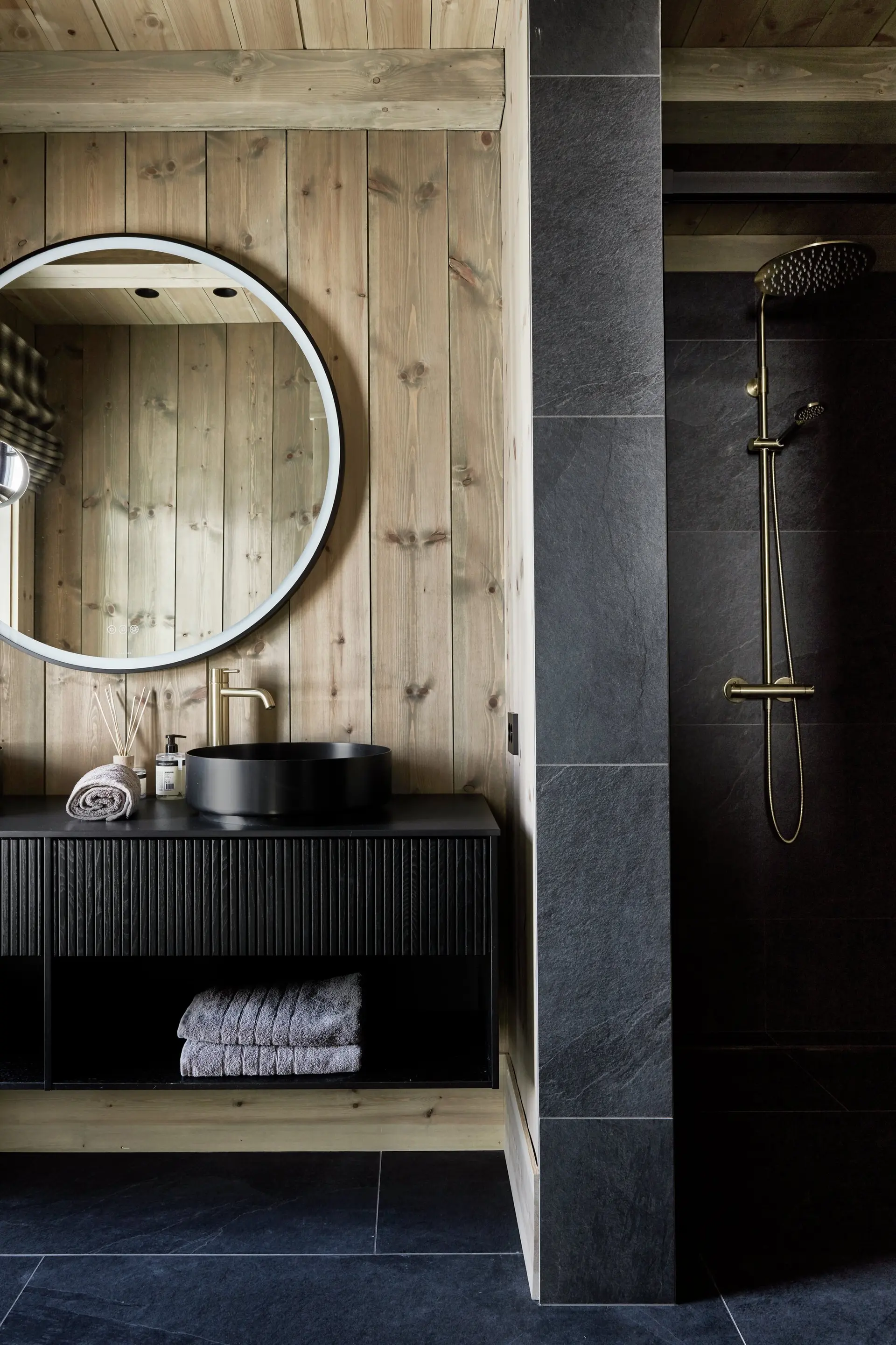 salle de bain design noire et bois salle de bain design noire et bois