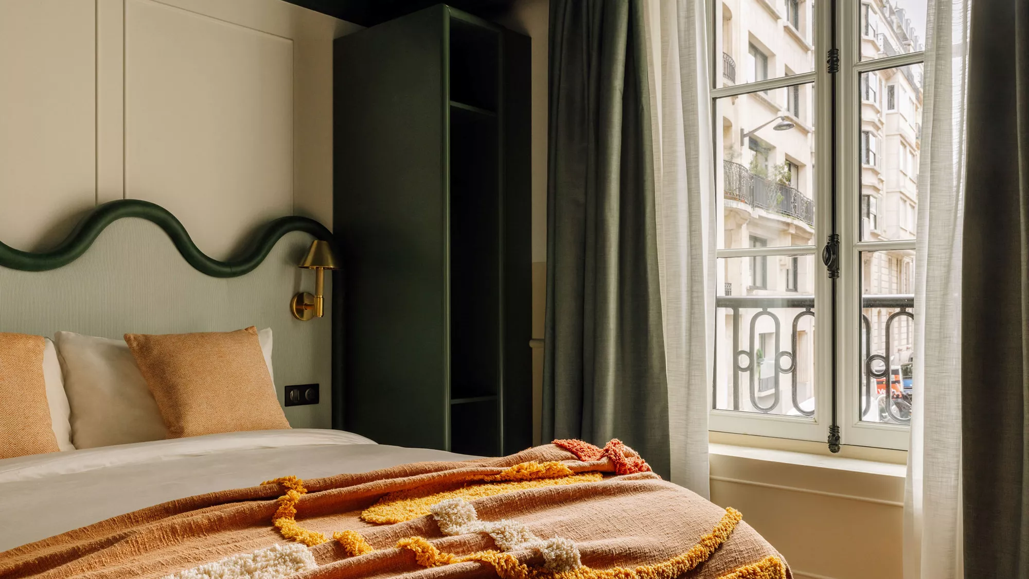 chambre appartement Paris 41m2 le Jardin de Verre Photo : © Francisco Nogueira