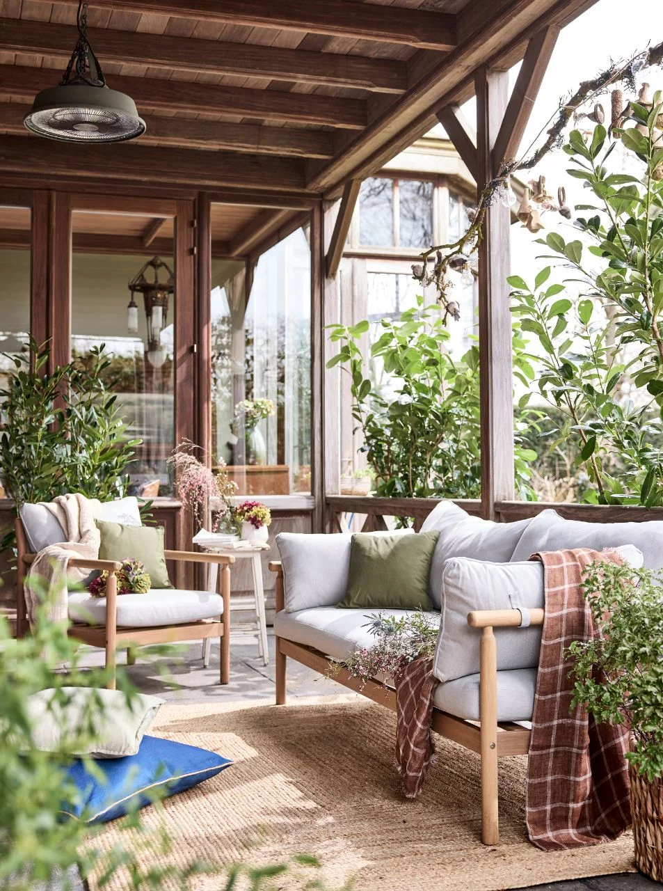 terrasse aménagée nouvelle collection Alinea Côte Fleurie