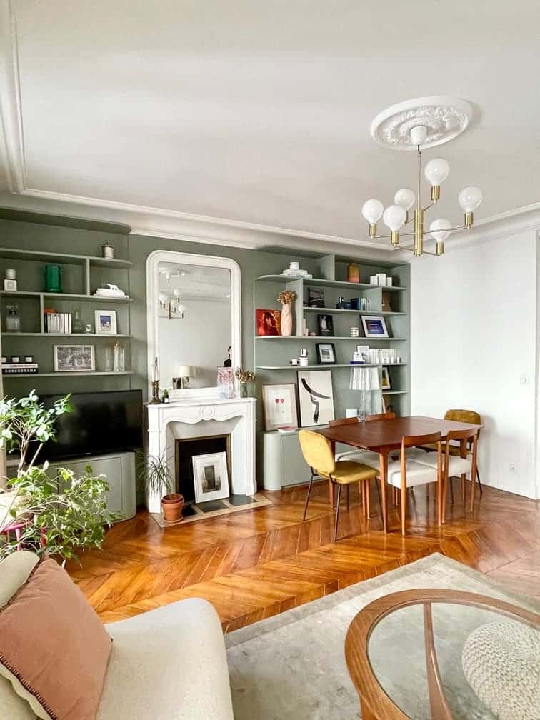salon avec cheminée ancienne en marbre appartement Paris rénové photo : Happy Pog salon avec cheminée ancienne en marbre appartement Paris rénové photo : Happy Pog